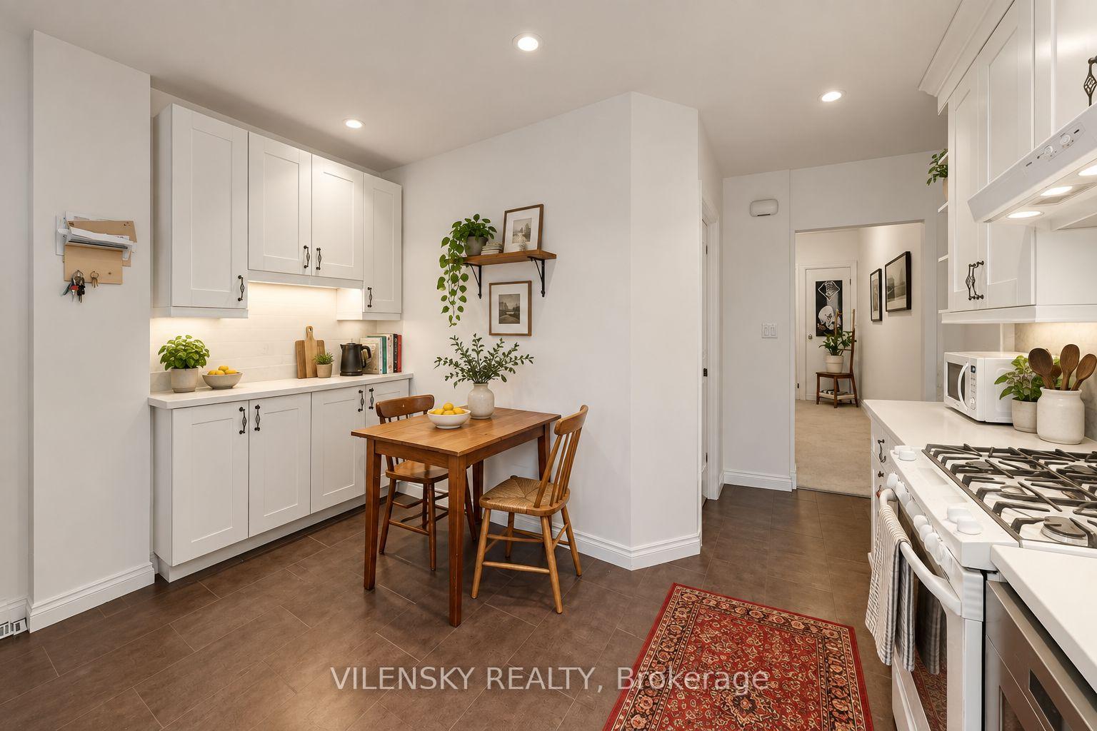 Photo 24 of 41 Lakeview Avenue, Toronto, Trinity-Bellwoods — HOMEH