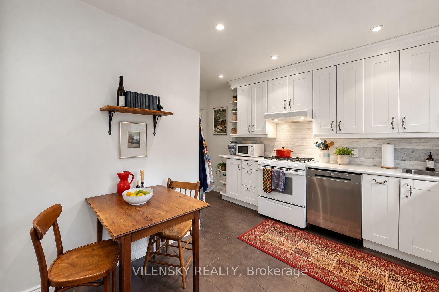 Photo 25 of 41 Lakeview Avenue, Toronto, Trinity-Bellwoods — HOMEH