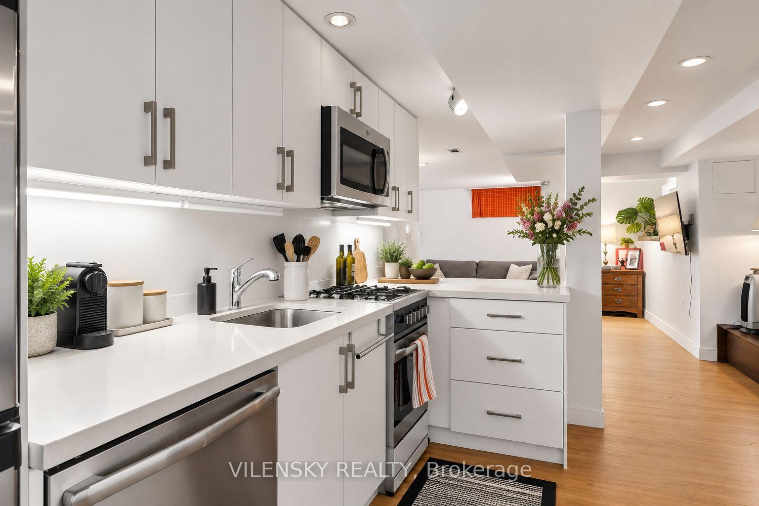 Photo 28 of 41 Lakeview Avenue, Toronto, Trinity-Bellwoods — HOMEH