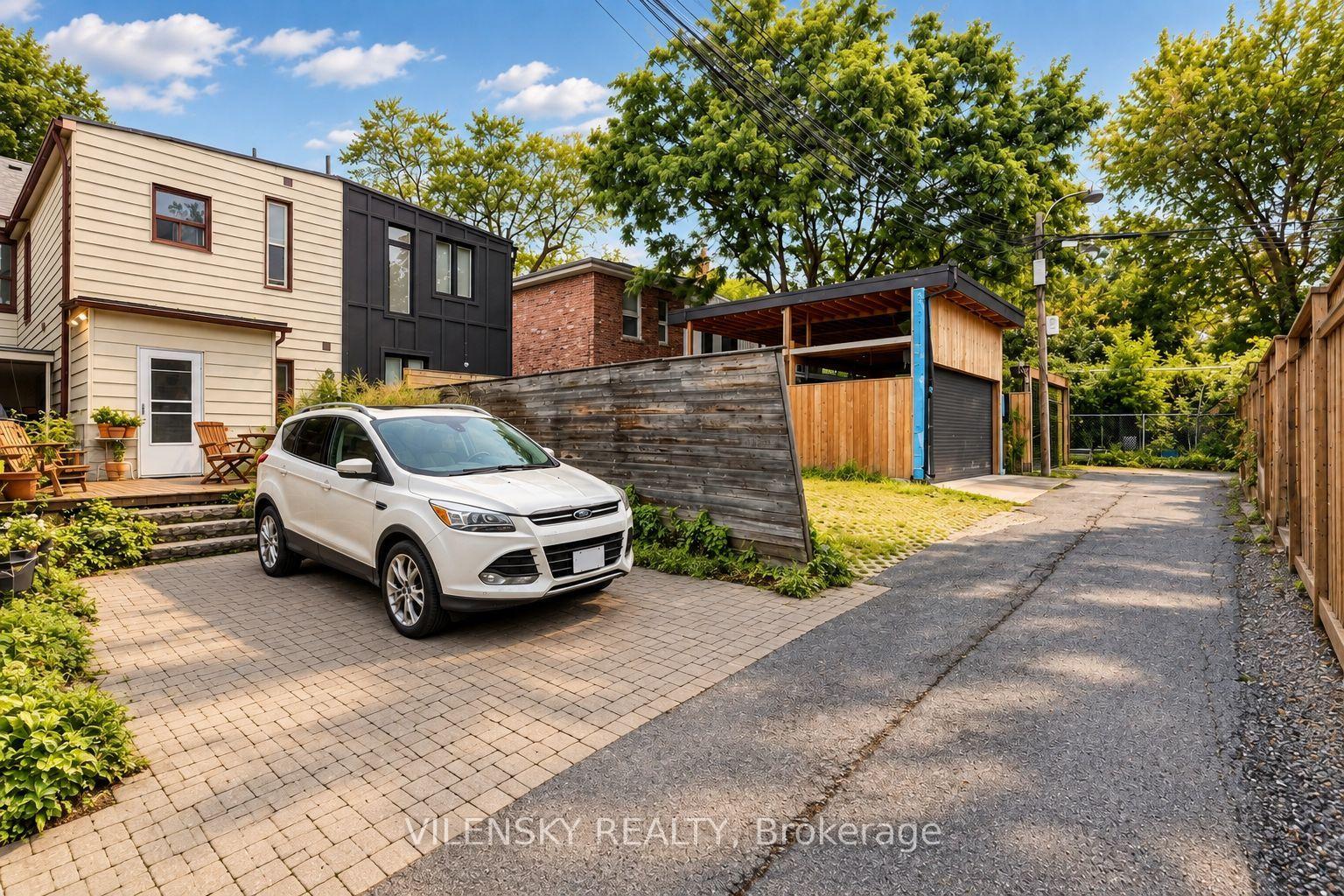 Photo 39 of 41 Lakeview Avenue, Toronto, Trinity-Bellwoods — HOMEH
