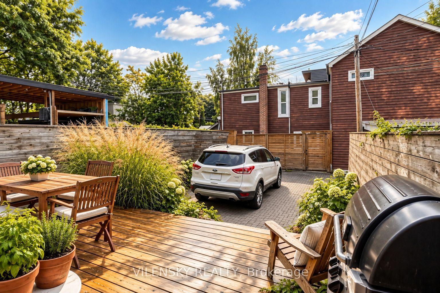 Photo 38 of 41 Lakeview Avenue, Toronto, Trinity-Bellwoods — HOMEH