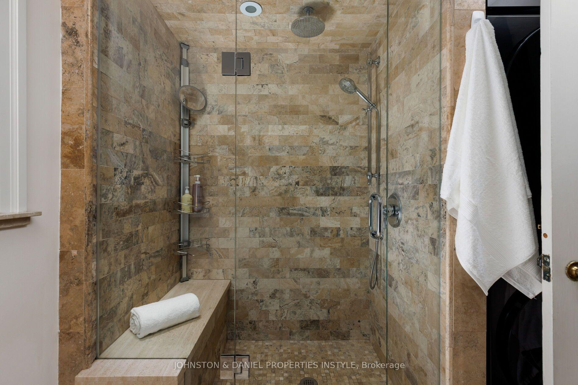 Photo 11 of 29 Northcliffe Boulevard, Toronto, Corso Italia-Davenport — HOMEH