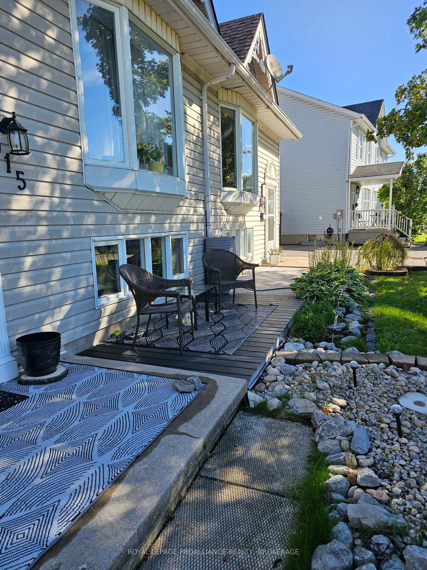 Photo 7 of 915 Warburton Crescent, Kingston, East Gardiners Rd — HOMEH