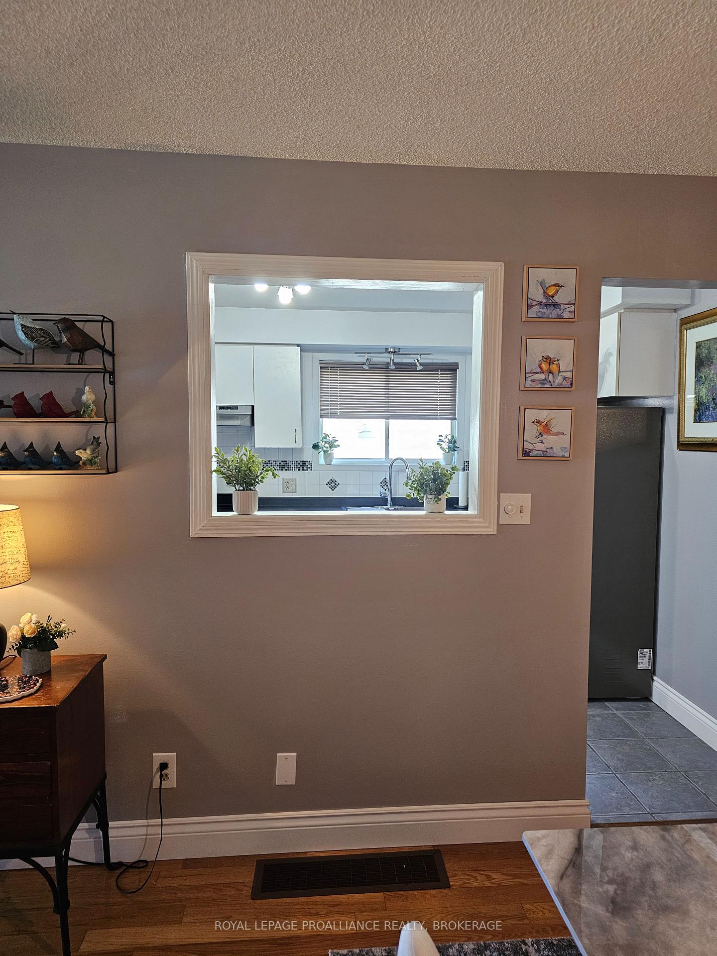 Photo 30 of 915 Warburton Crescent, Kingston, East Gardiners Rd — HOMEH