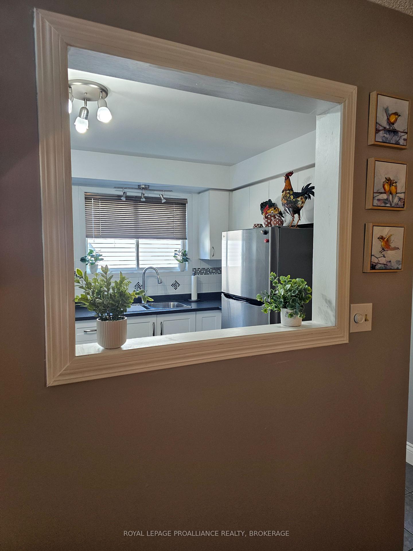 Photo 32 of 915 Warburton Crescent, Kingston, East Gardiners Rd — HOMEH
