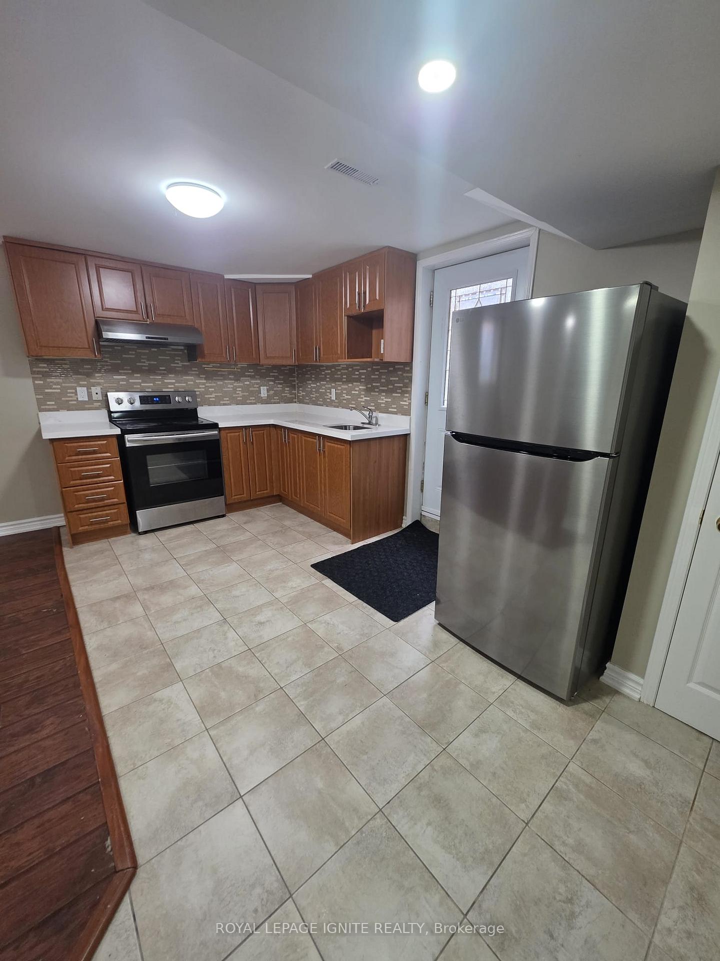 Photo 6 of Unit Bsmt, 66 Ashmore Crescent, Markham, Milliken Mills East — HOMEH