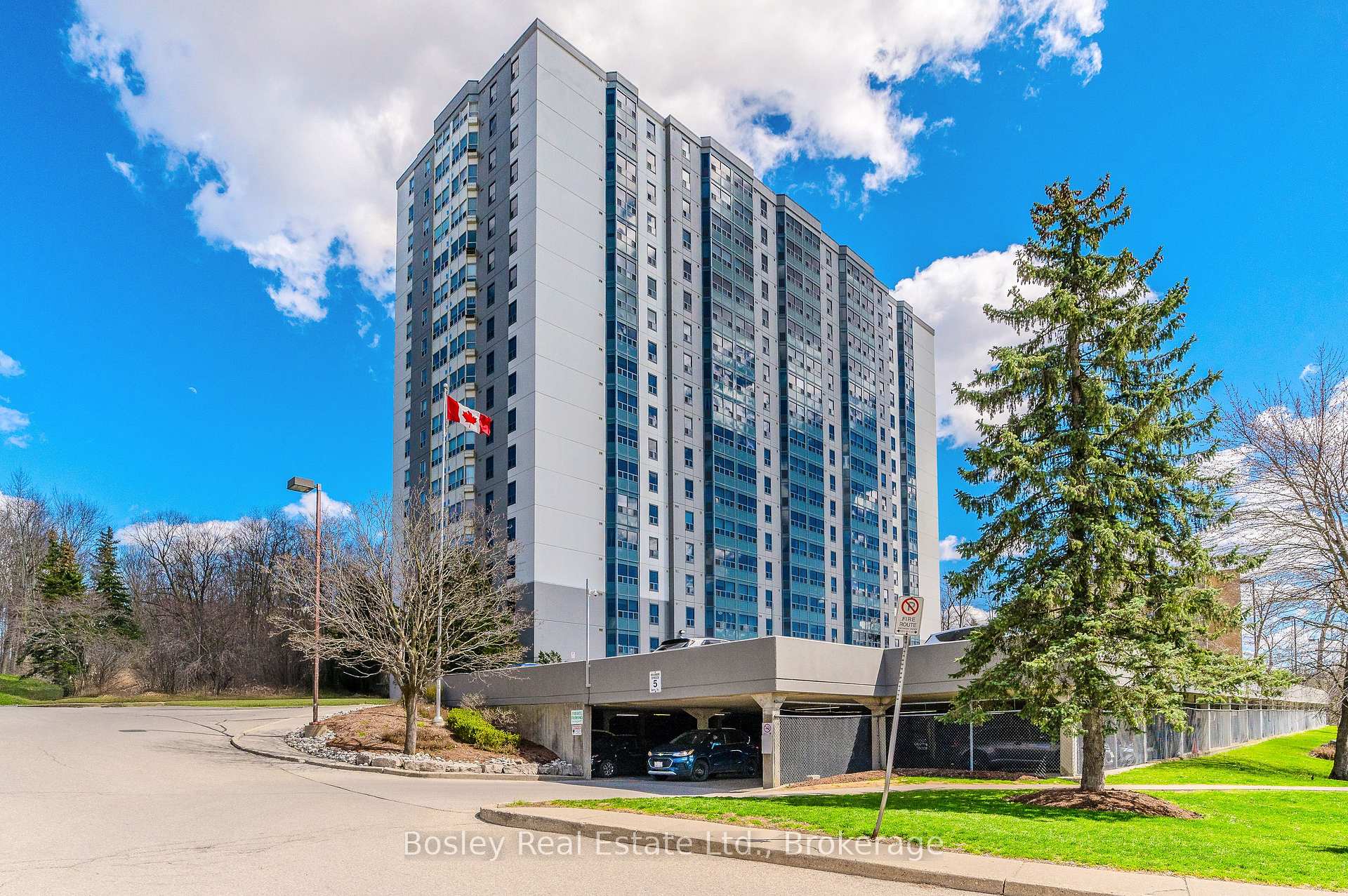 Photo 7 of Unit 815, 55 Green Valley Drive, Kitchener, Pioneer Park — HOMEH