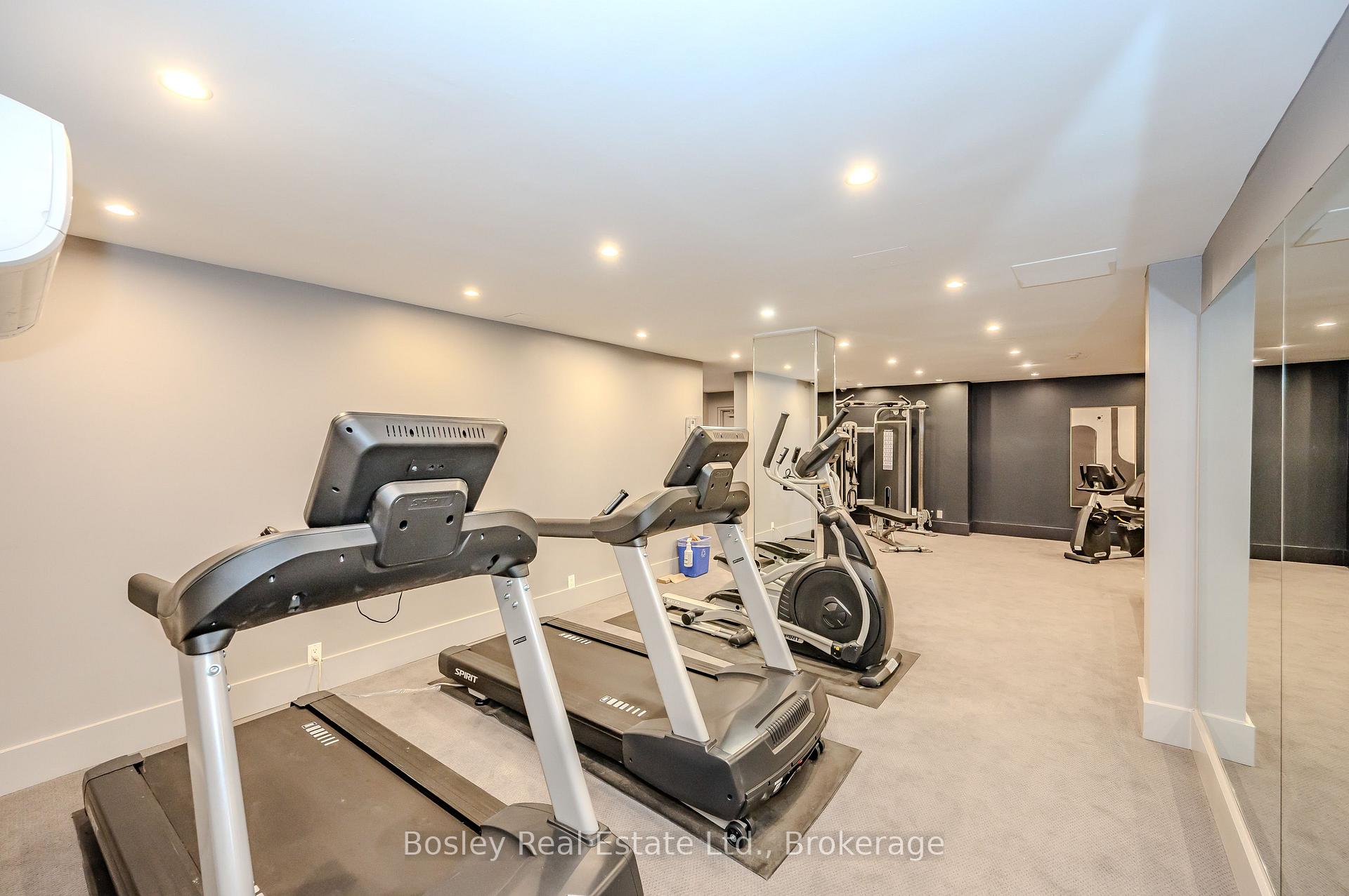 Photo 12 of Unit 815, 55 Green Valley Drive, Kitchener, Pioneer Park — HOMEH