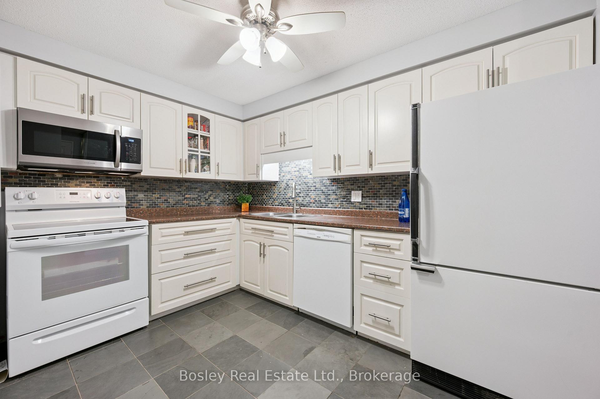 Photo 15 of Unit 815, 55 Green Valley Drive, Kitchener, Pioneer Park — HOMEH