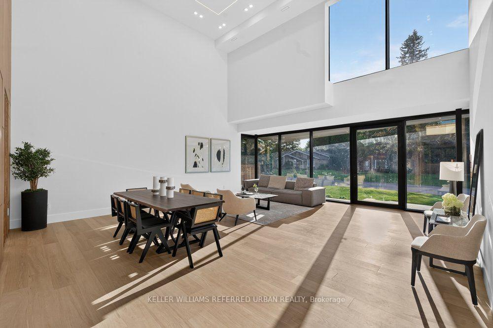 Photo 4 of 11 Knowles Crescent, Aurora, Aurora Highlands — HOMEH