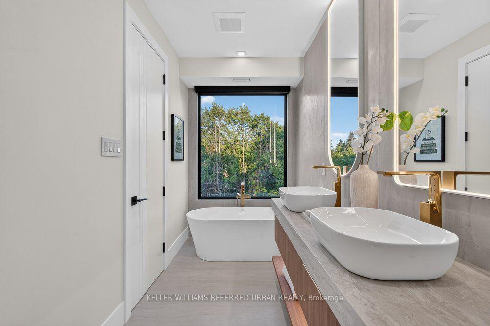 Photo 21 of 11 Knowles Crescent, Aurora, Aurora Highlands — HOMEH