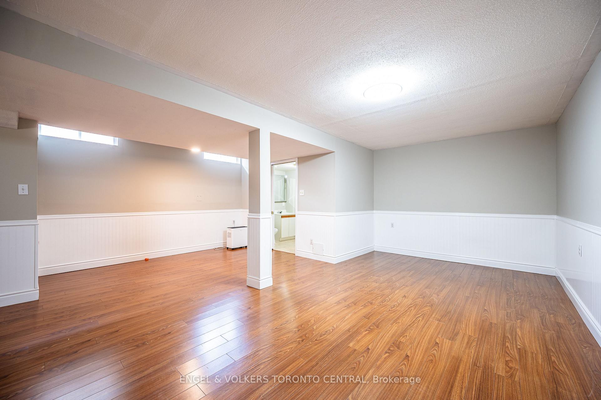 Photo 21 of 601 Pinerow Crescent, Waterloo, Westvale — HOMEH