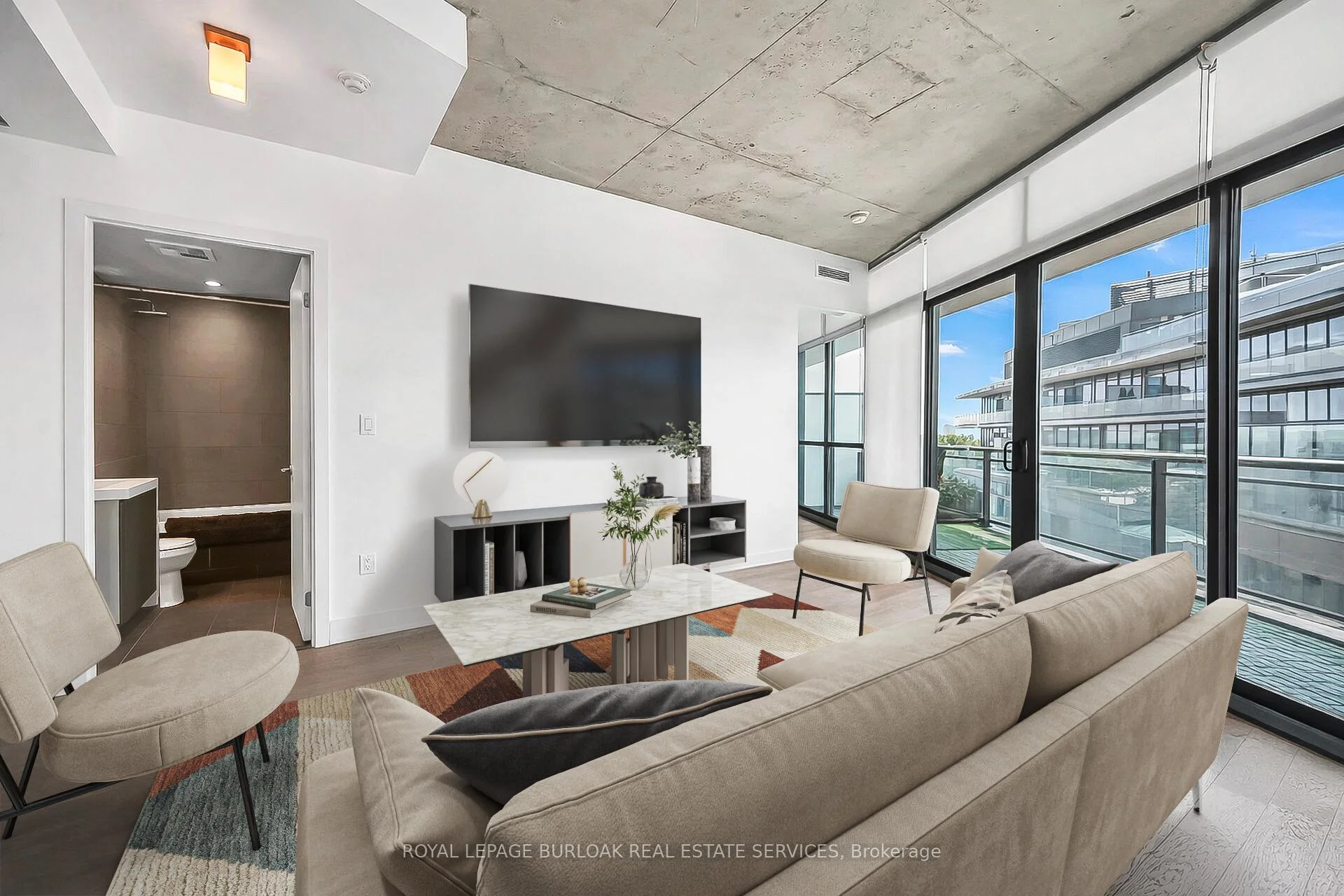 Photo 4 of Unit 902, 1201 Dundas Street E, Toronto, South Riverdale — HOMEH