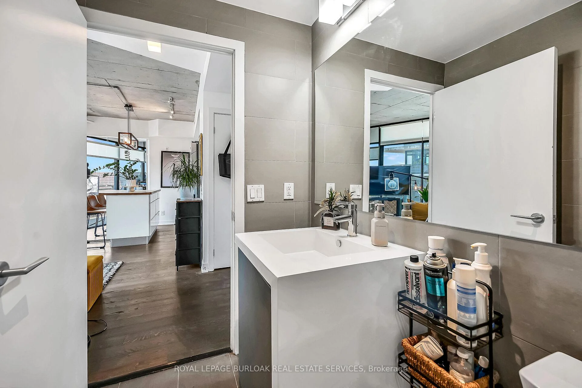 Photo 36 of Unit 902, 1201 Dundas Street E, Toronto, South Riverdale — HOMEH