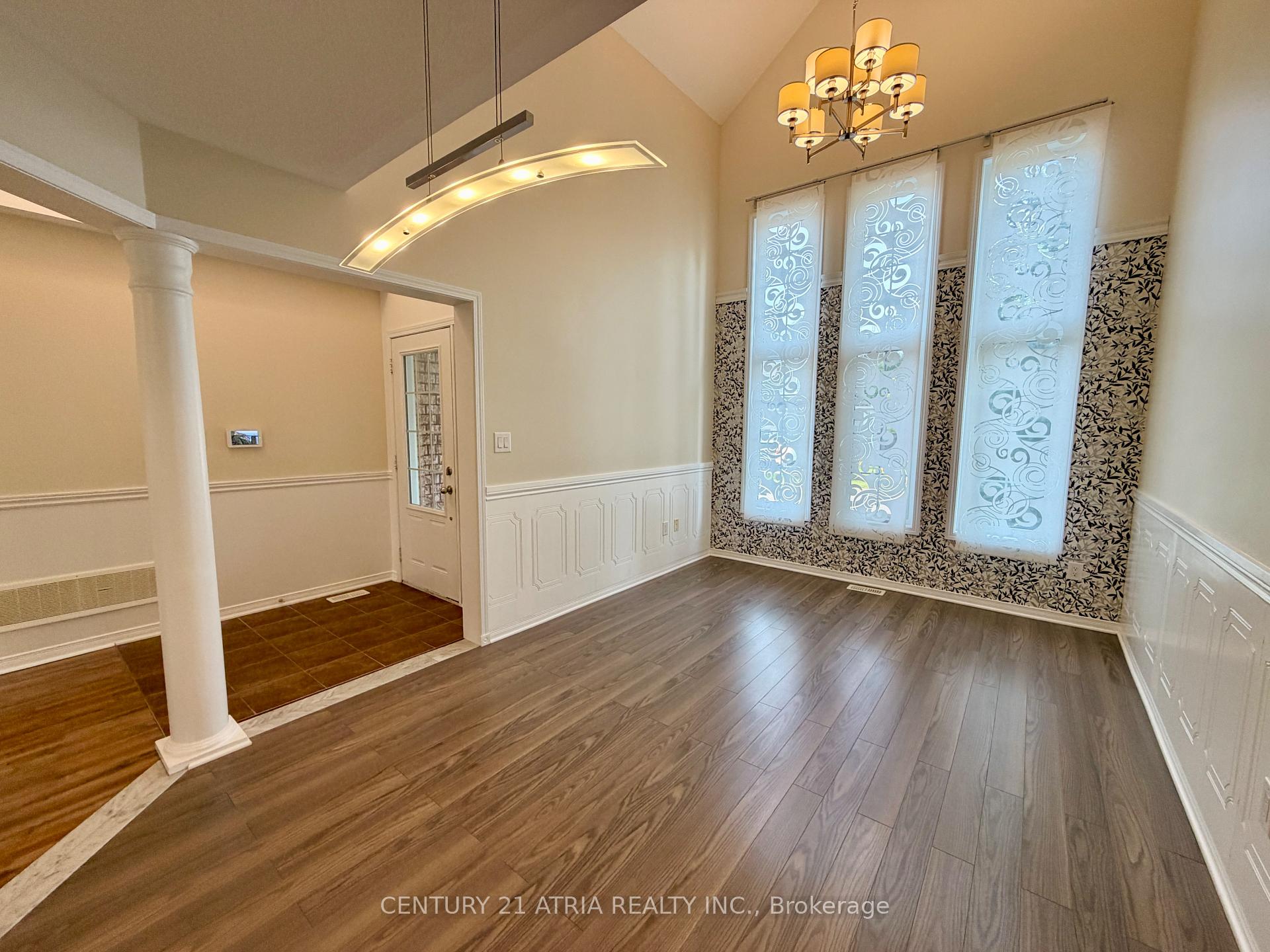 Photo 5 of 101 Elliottglen Drive, Ajax, Northeast Ajax — HOMEH