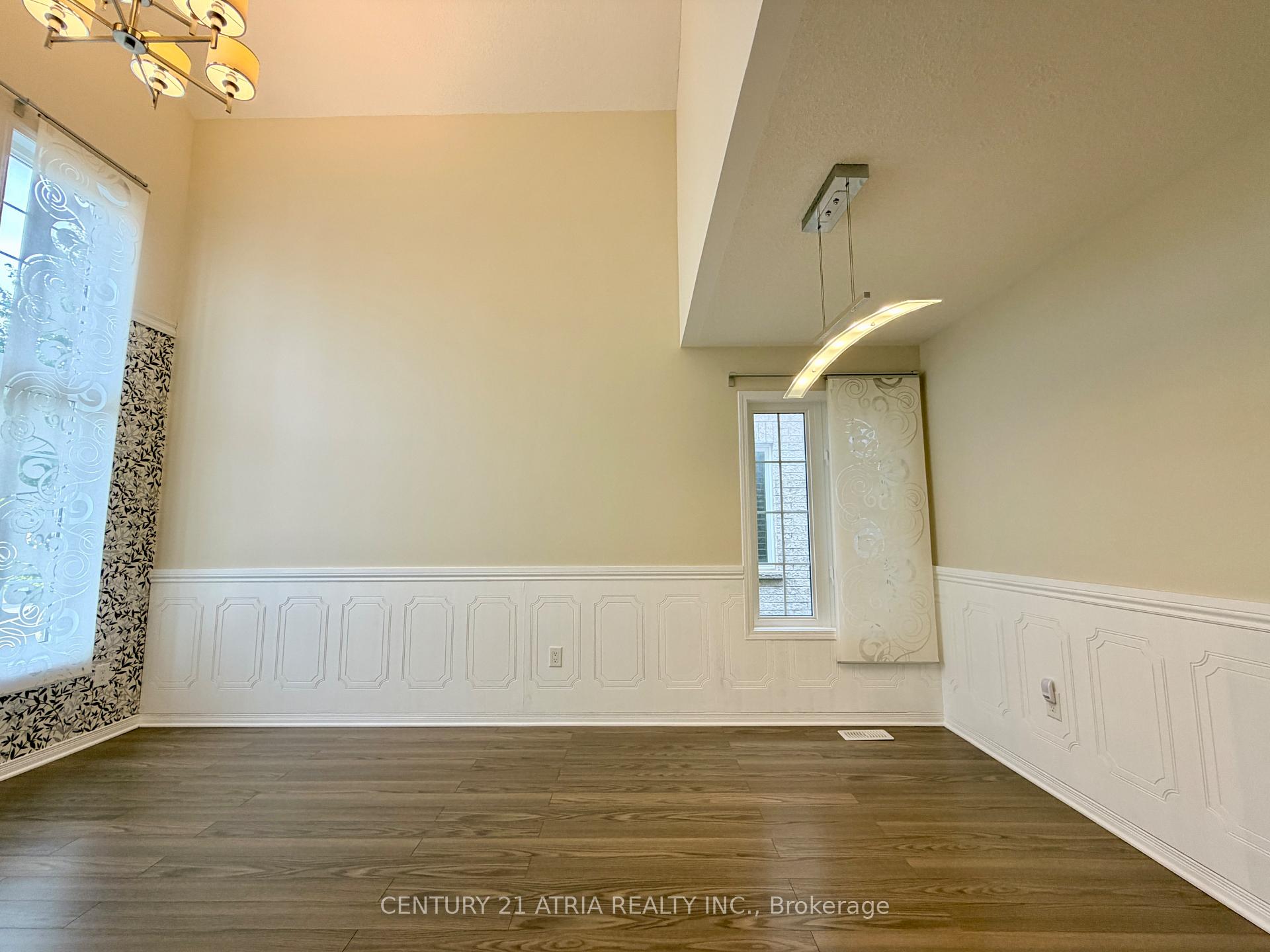 Photo 7 of 101 Elliottglen Drive, Ajax, Northeast Ajax — HOMEH