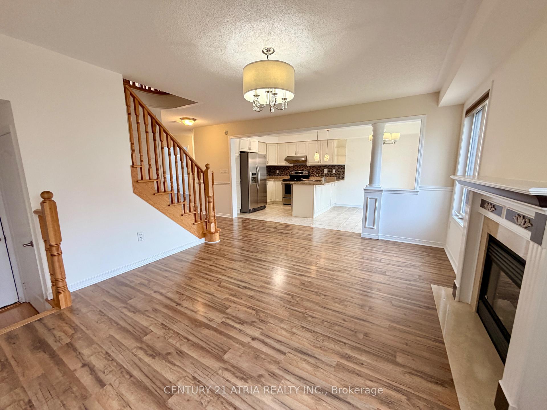 Photo 14 of 101 Elliottglen Drive, Ajax, Northeast Ajax — HOMEH