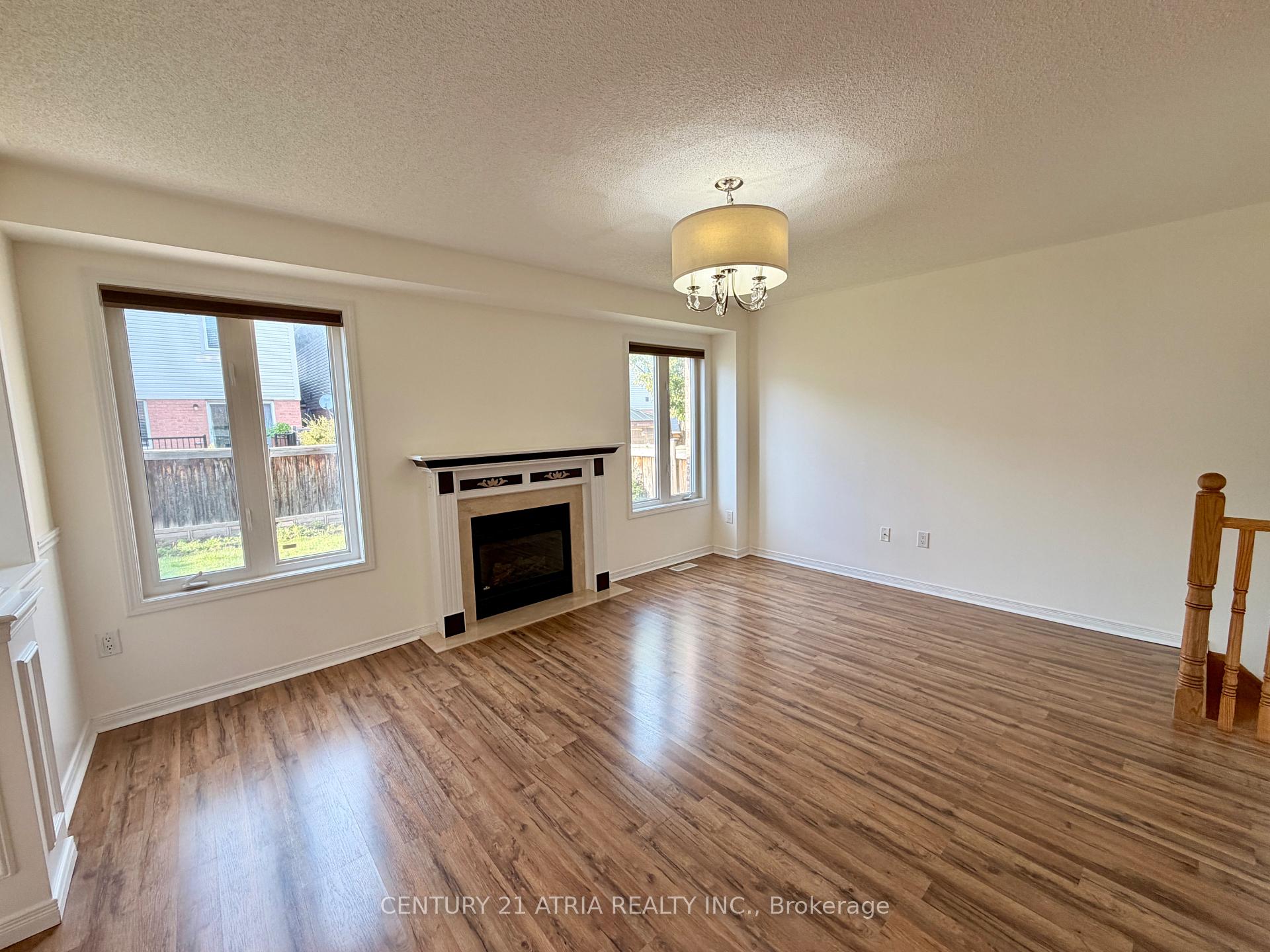 Photo 15 of 101 Elliottglen Drive, Ajax, Northeast Ajax — HOMEH