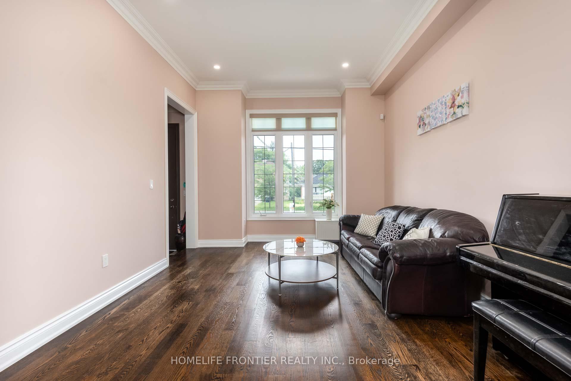 Photo 6 of 183 Finch Avenue E, North York, Willowdale East — HOMEH