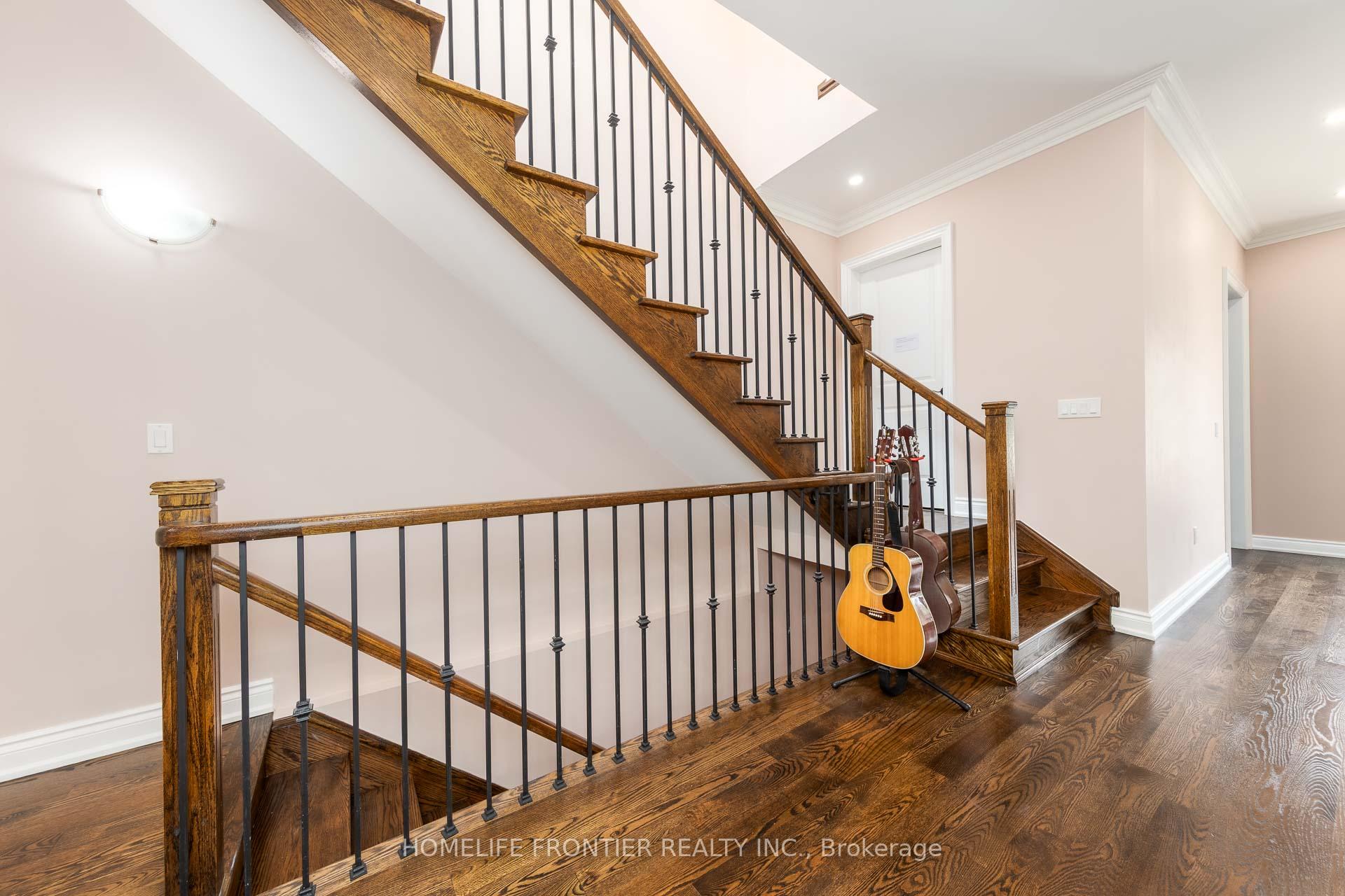 Photo 10 of 183 Finch Avenue E, North York, Willowdale East — HOMEH