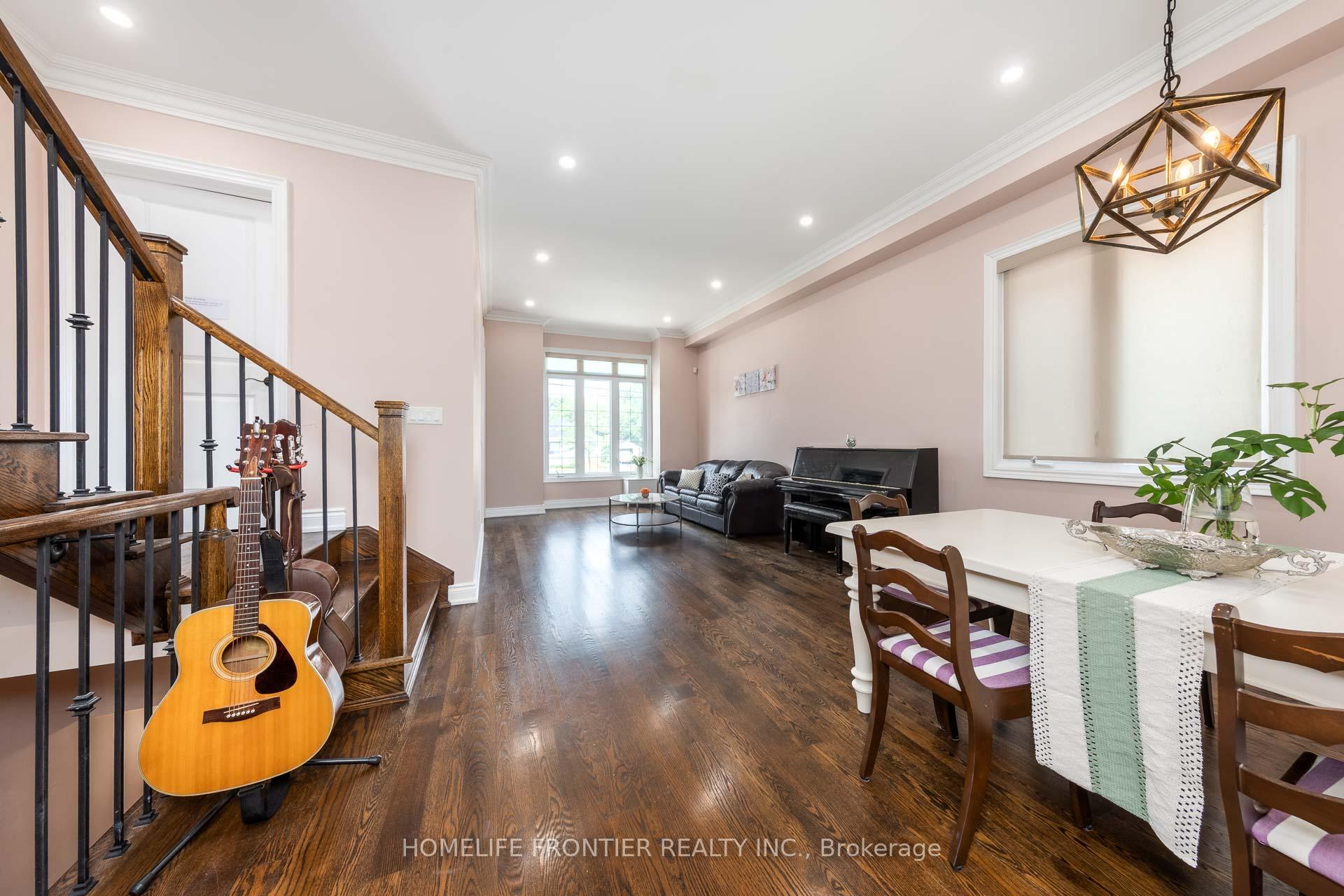 Photo 11 of 183 Finch Avenue E, North York, Willowdale East — HOMEH