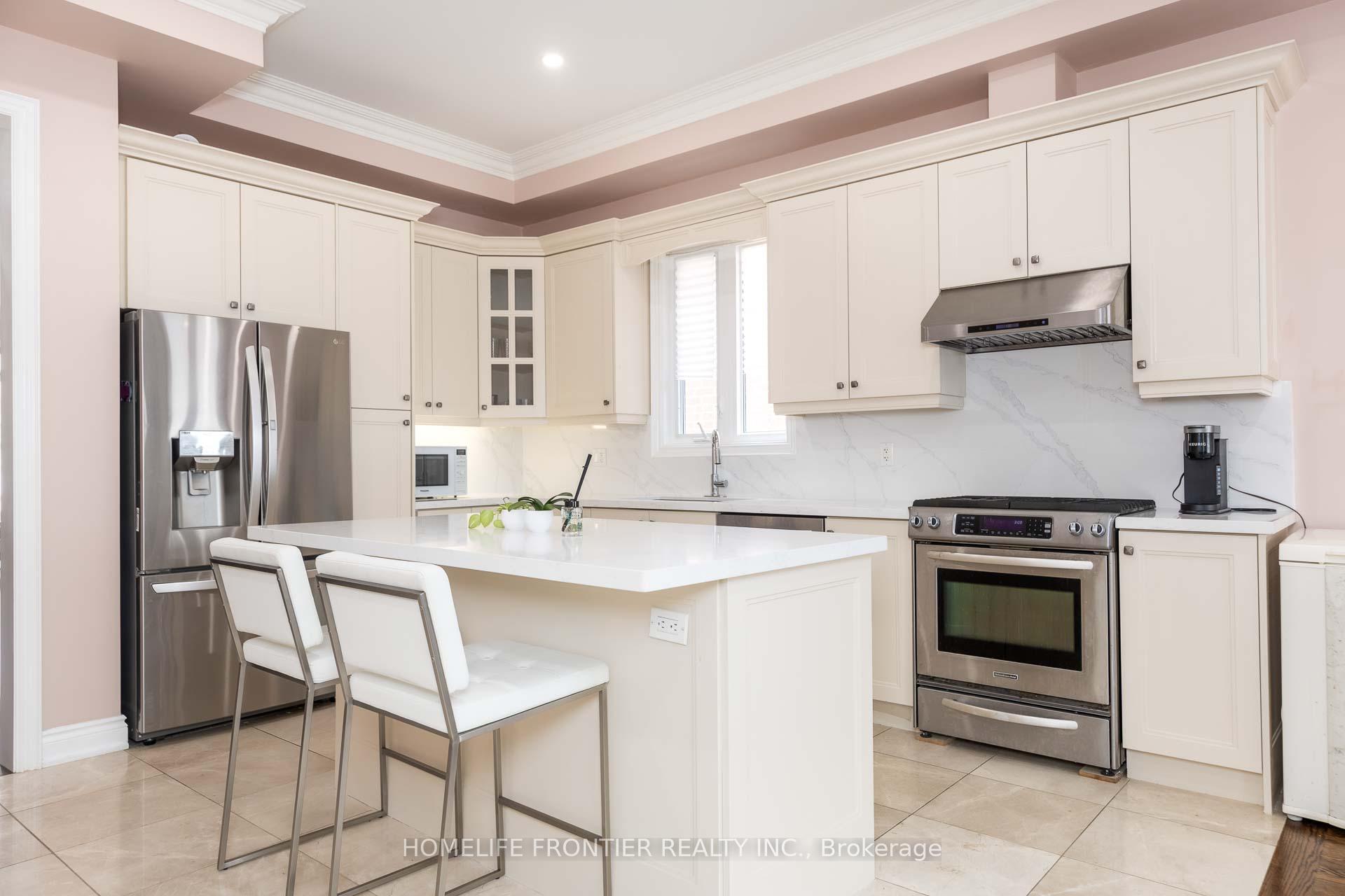 Photo 15 of 183 Finch Avenue E, North York, Willowdale East — HOMEH
