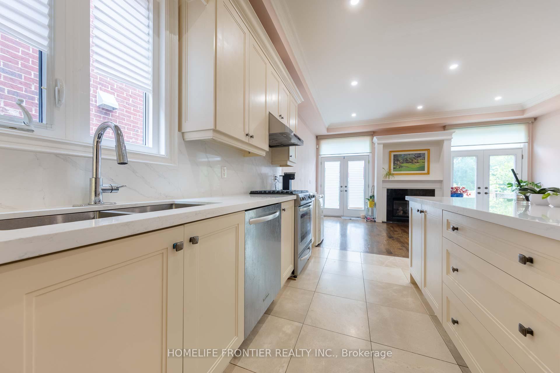 Photo 19 of 183 Finch Avenue E, North York, Willowdale East — HOMEH