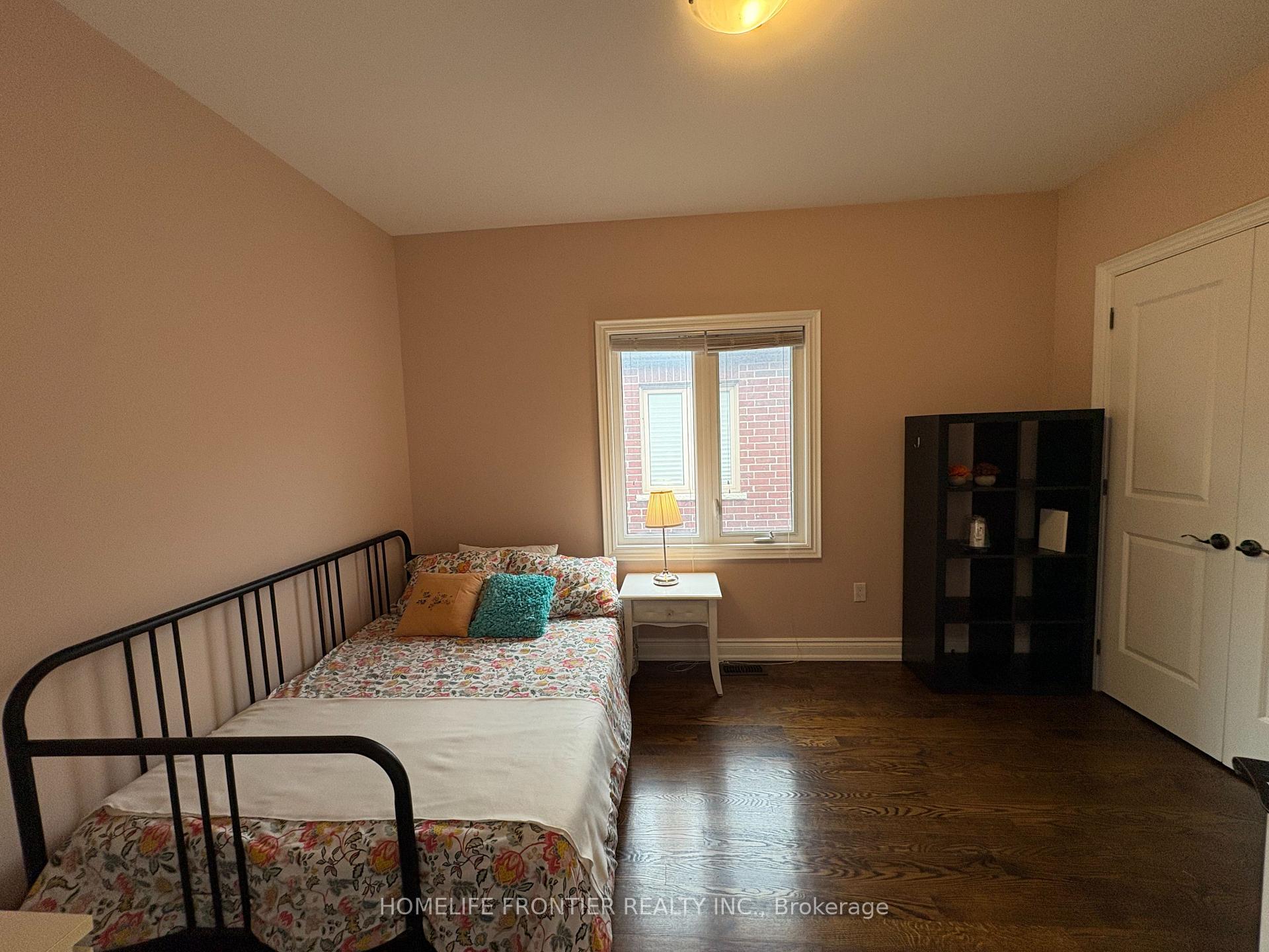 Photo 32 of 183 Finch Avenue E, North York, Willowdale East — HOMEH