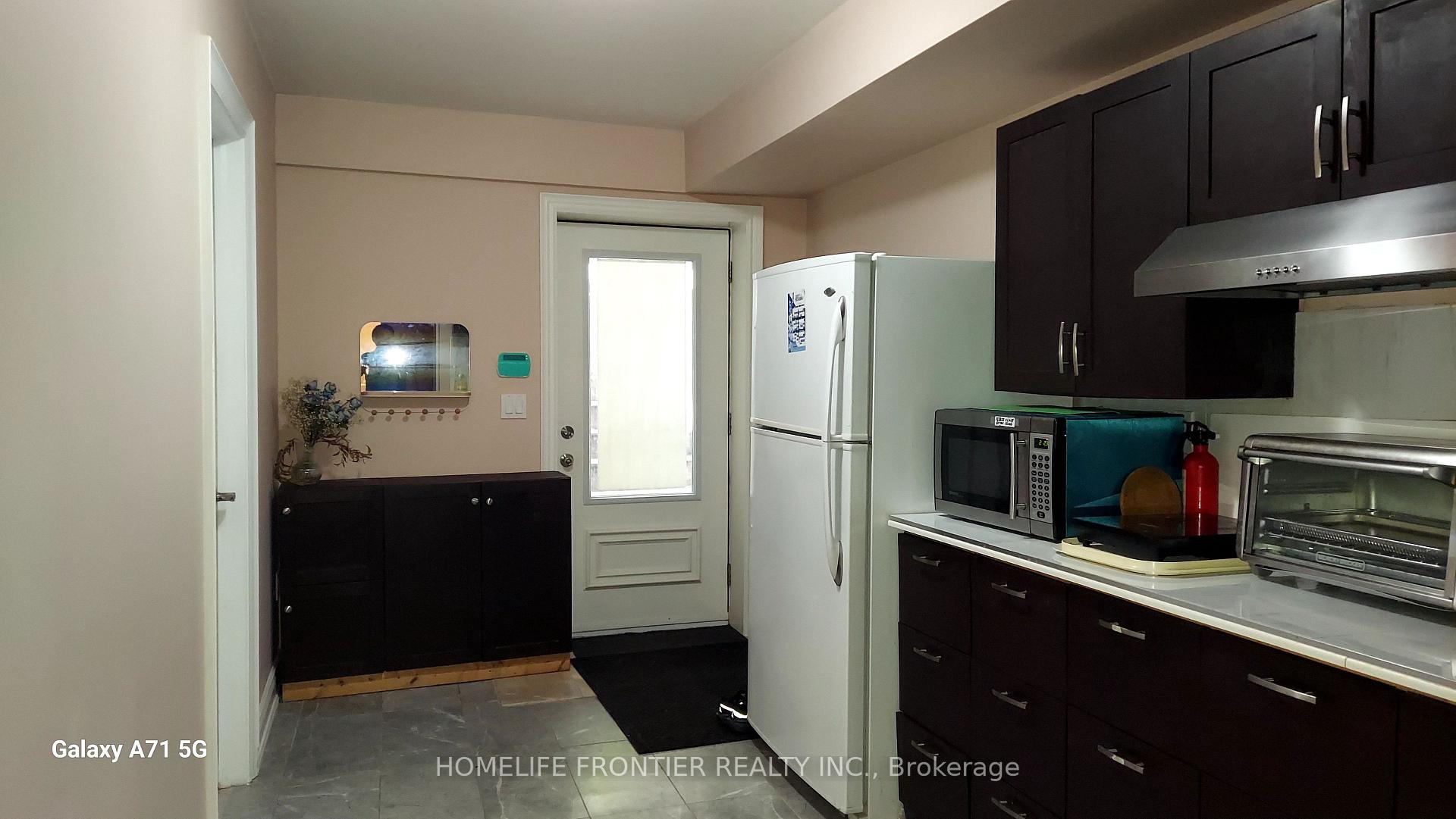 Photo 37 of 183 Finch Avenue E, North York, Willowdale East — HOMEH