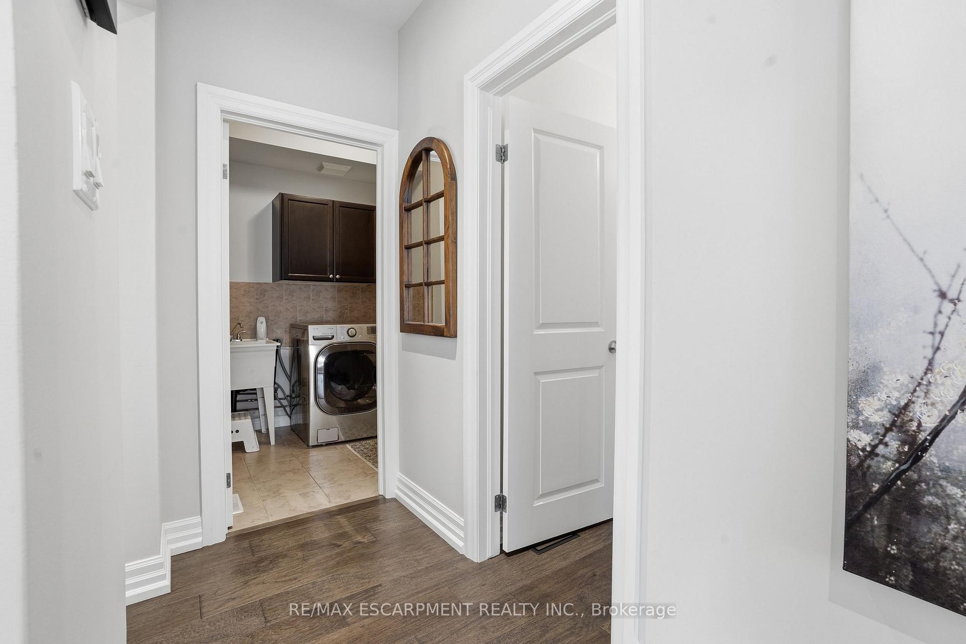 Photo 27 of Unit 40, 441 Stonehenge Drive, Hamilton, Meadowlands — HOMEH