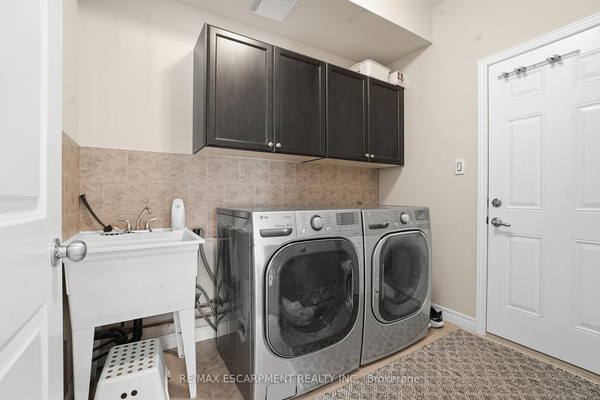 Photo 31 of Unit 40, 441 Stonehenge Drive, Hamilton, Meadowlands — HOMEH