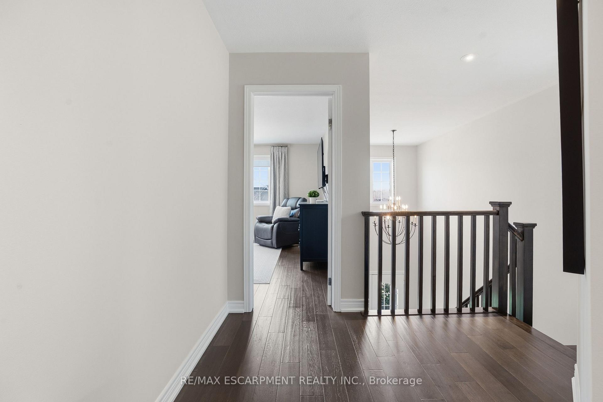 Photo 35 of Unit 40, 441 Stonehenge Drive, Hamilton, Meadowlands — HOMEH