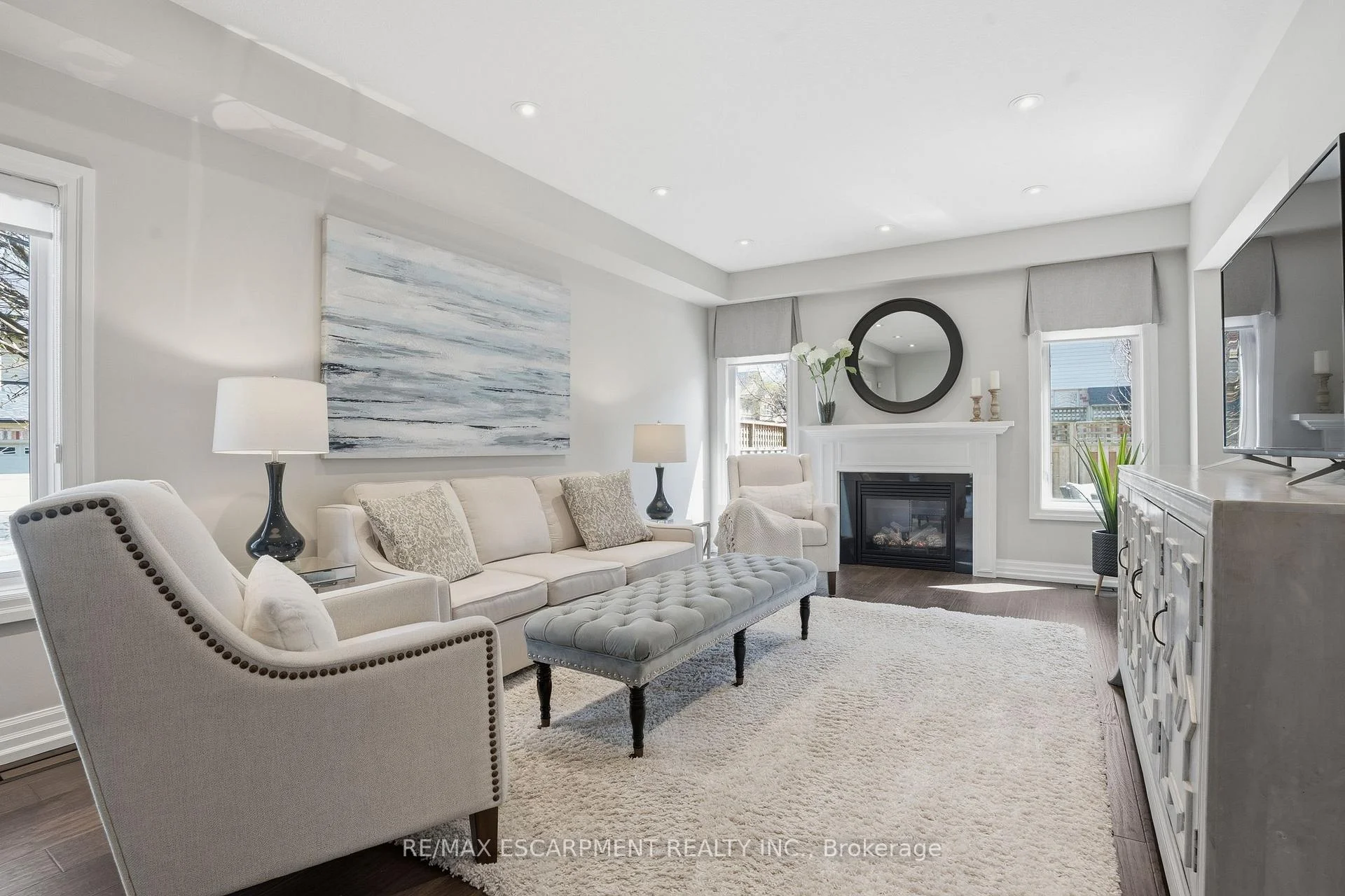 Photo 6 of Unit 40, 441 Stonehenge Drive, Hamilton, Meadowlands — HOMEH