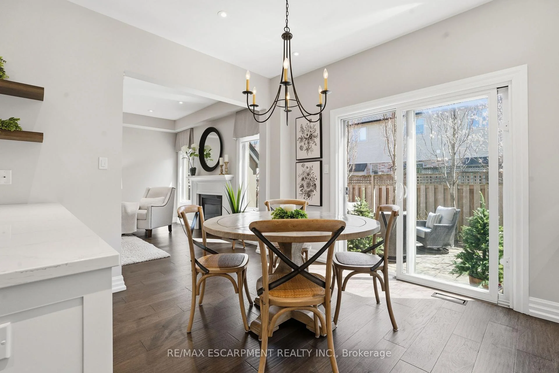 Photo 14 of Unit 40, 441 Stonehenge Drive, Hamilton, Meadowlands — HOMEH