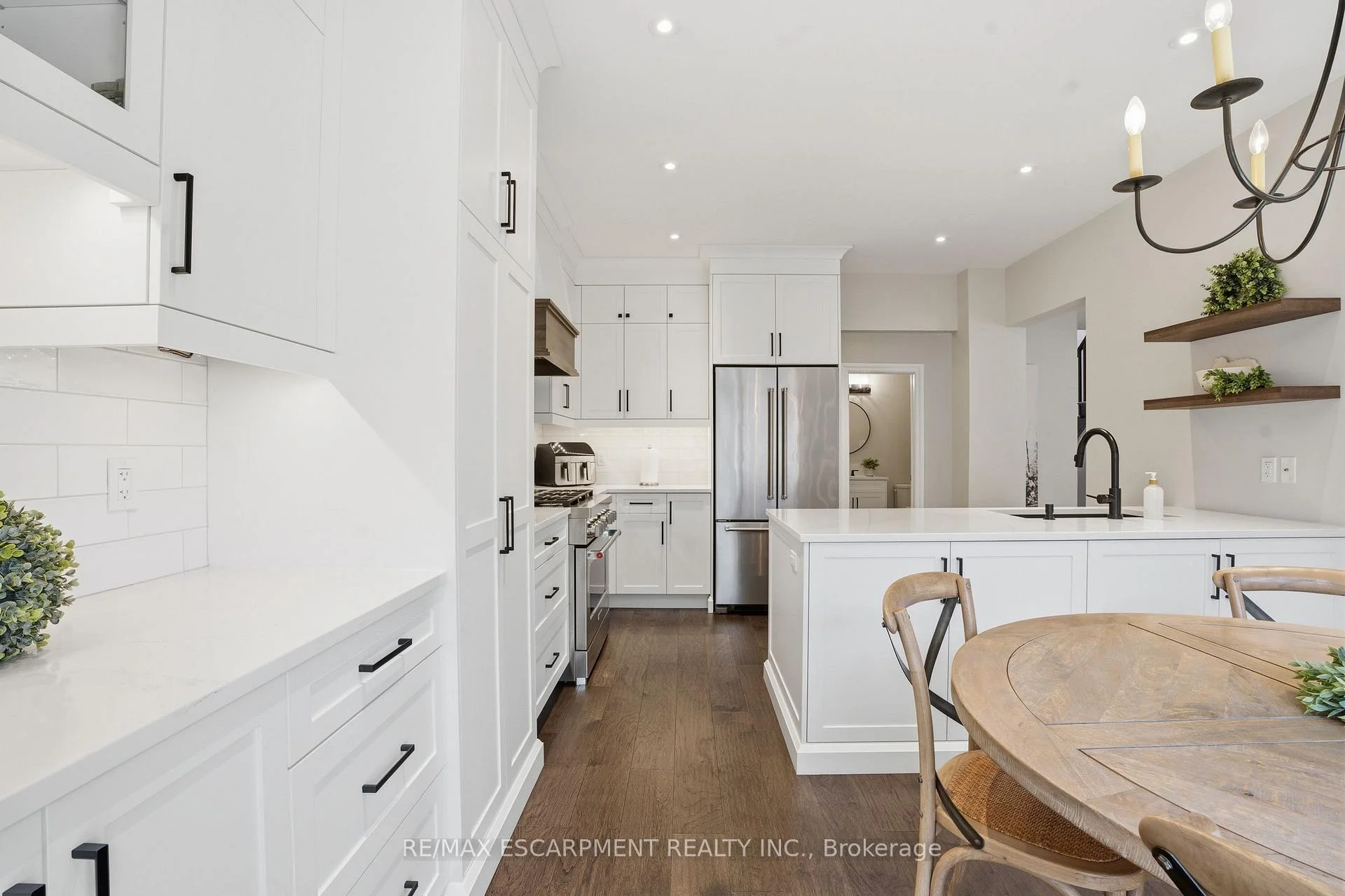 Photo 16 of Unit 40, 441 Stonehenge Drive, Hamilton, Meadowlands — HOMEH