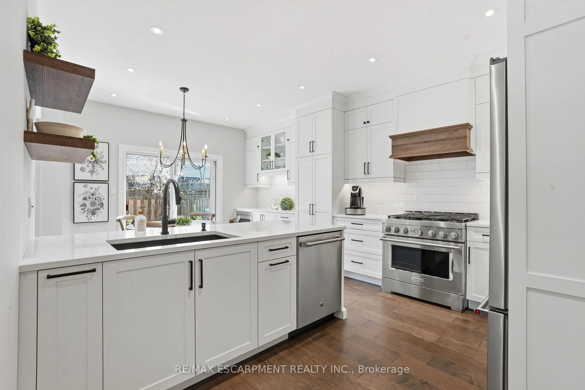 Photo 22 of Unit 40, 441 Stonehenge Drive, Hamilton, Meadowlands — HOMEH