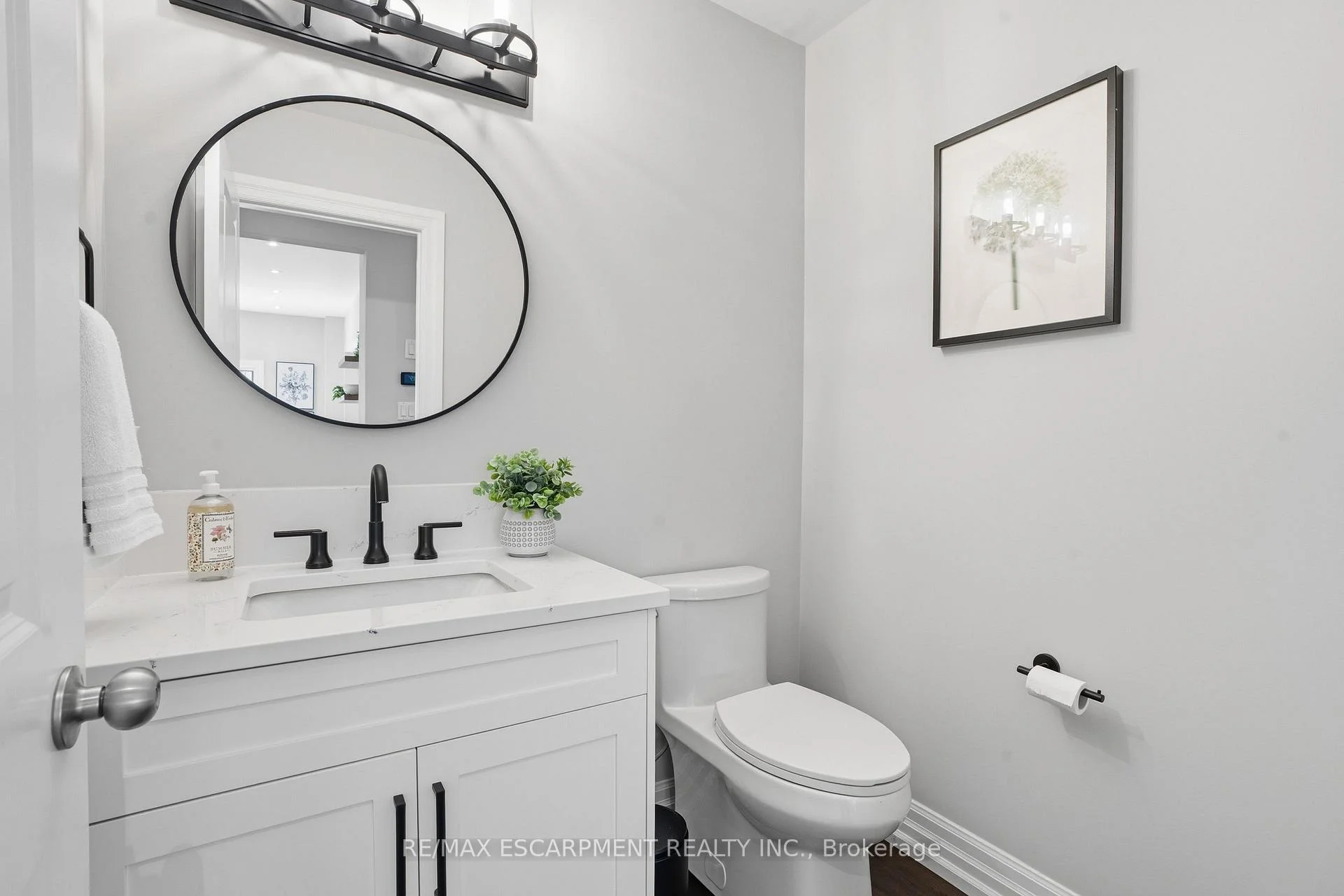 Photo 26 of Unit 40, 441 Stonehenge Drive, Hamilton, Meadowlands — HOMEH