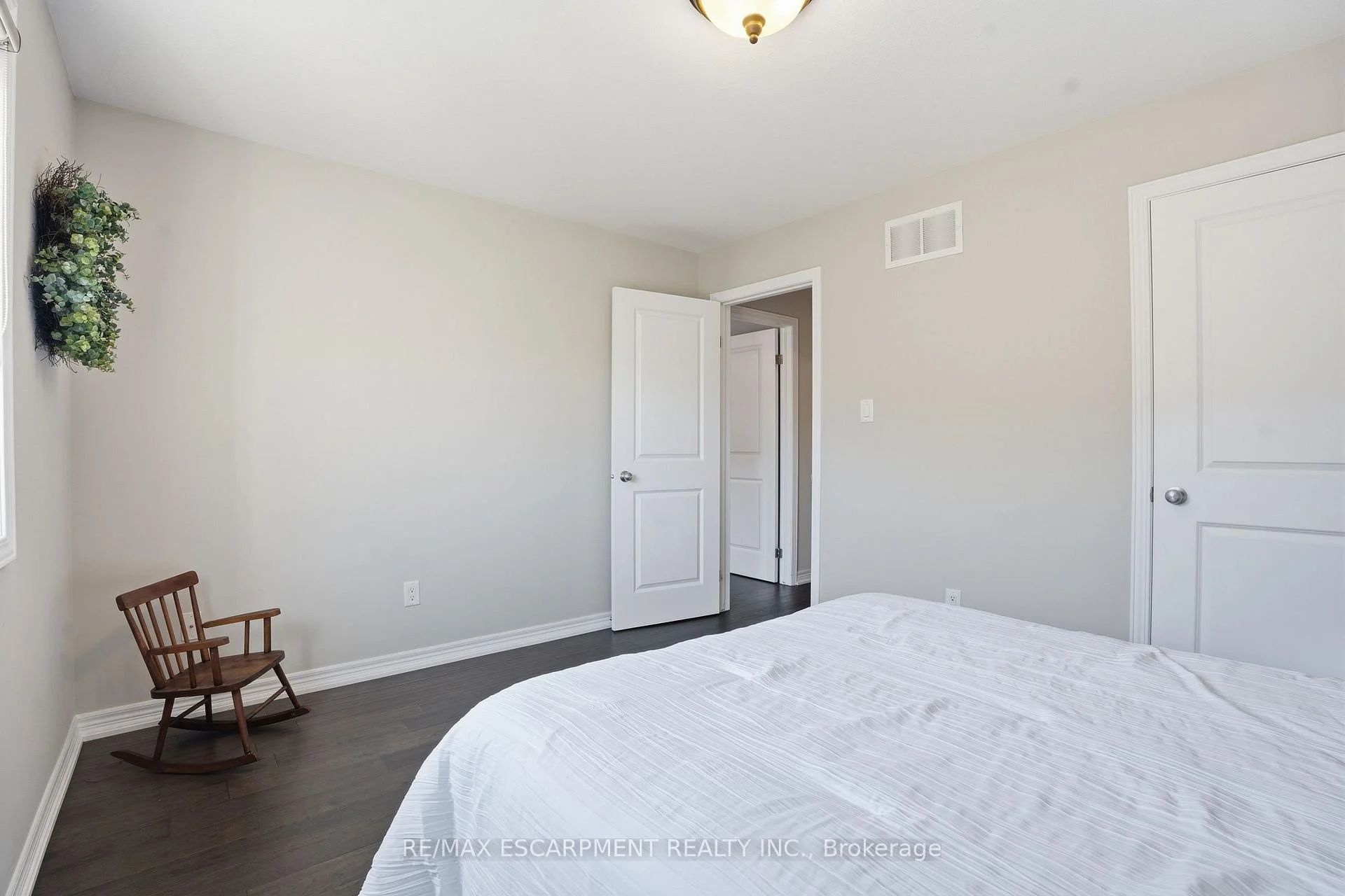 Photo 52 of Unit 40, 441 Stonehenge Drive, Hamilton, Meadowlands — HOMEH