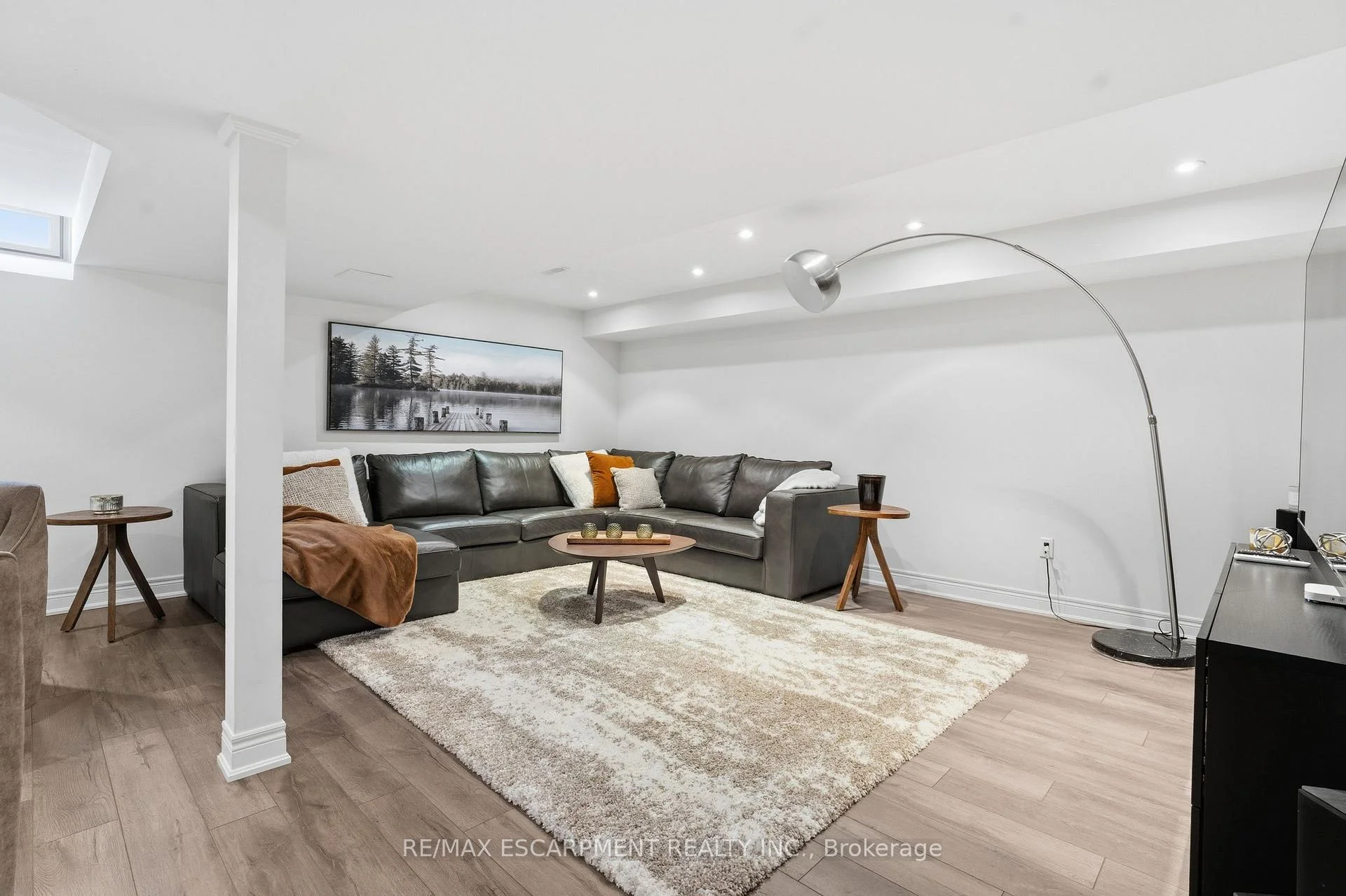 Photo 64 of Unit 40, 441 Stonehenge Drive, Hamilton, Meadowlands — HOMEH
