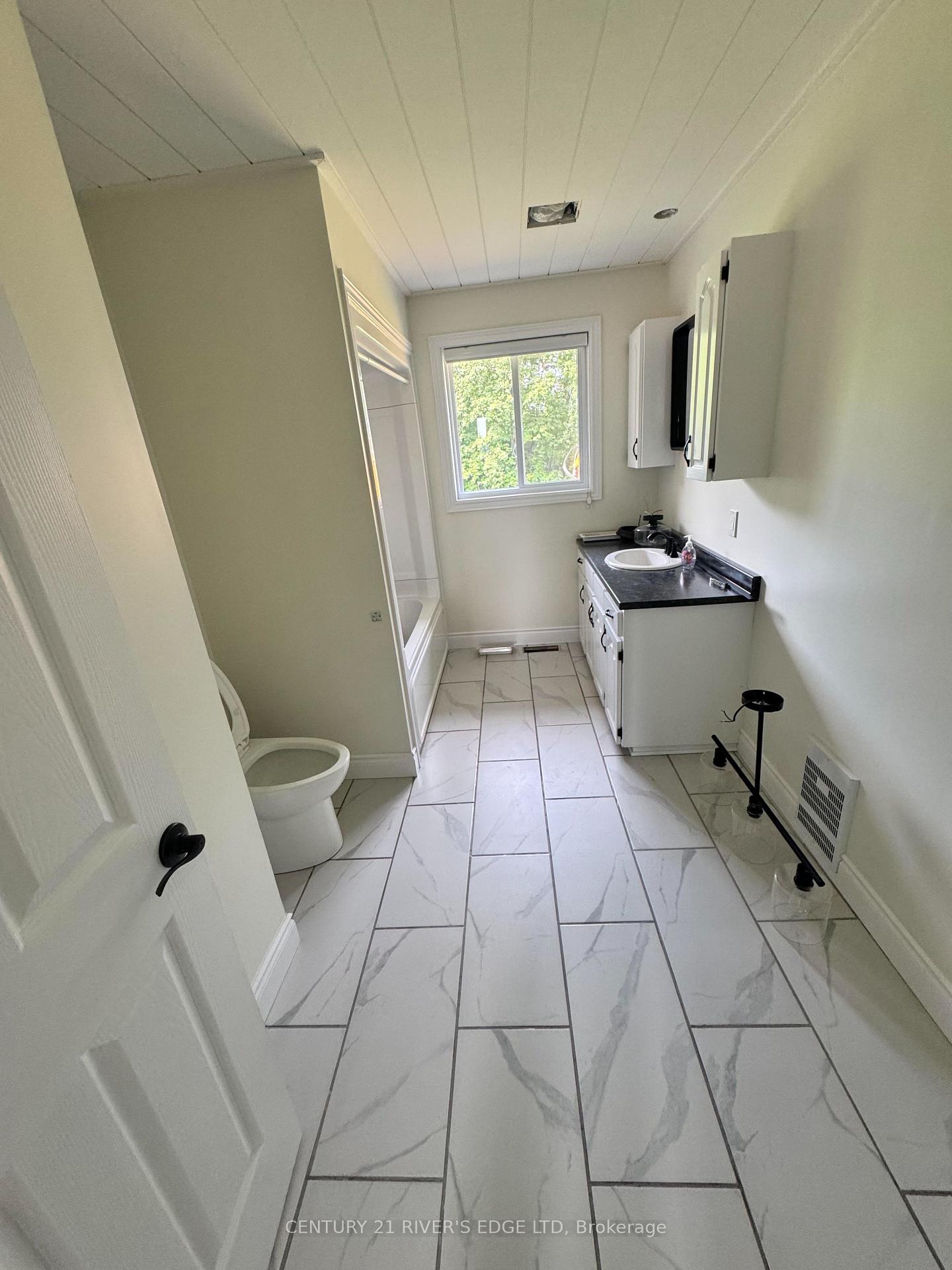 Photo 4 of 11725 Spruit Road, North Dundas, North Dundas (Mountain) Twp — HOMEH
