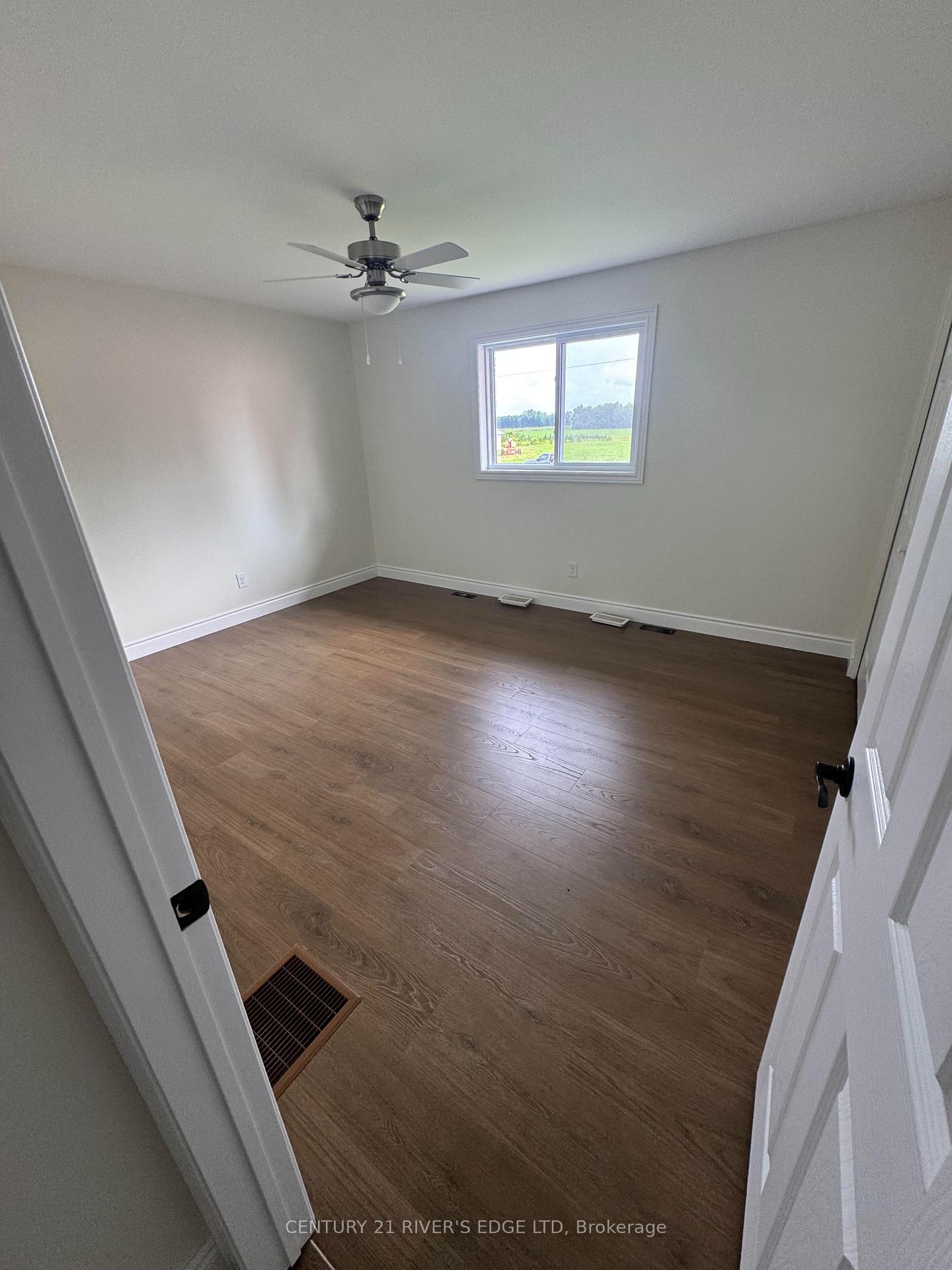Photo 7 of 11725 Spruit Road, North Dundas, North Dundas (Mountain) Twp — HOMEH