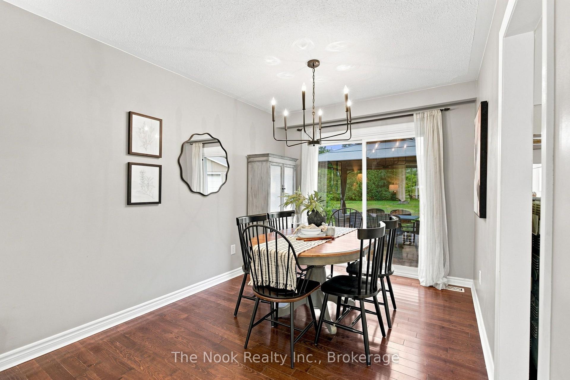 Photo 16 of 24 Cedar Ridge Drive, Kawartha Lakes, Mariposa — HOMEH