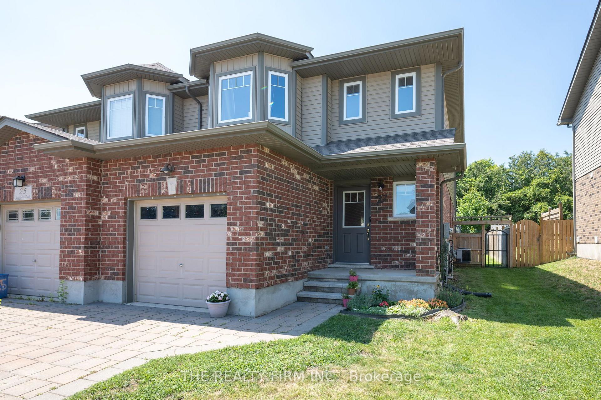 Photo 2 of 27 Leesboro Trail, Thames Centre, Thorndale — HOMEH