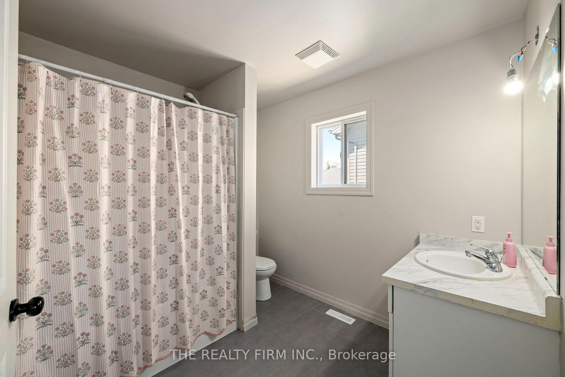 Photo 15 of 27 Leesboro Trail, Thames Centre, Thorndale — HOMEH
