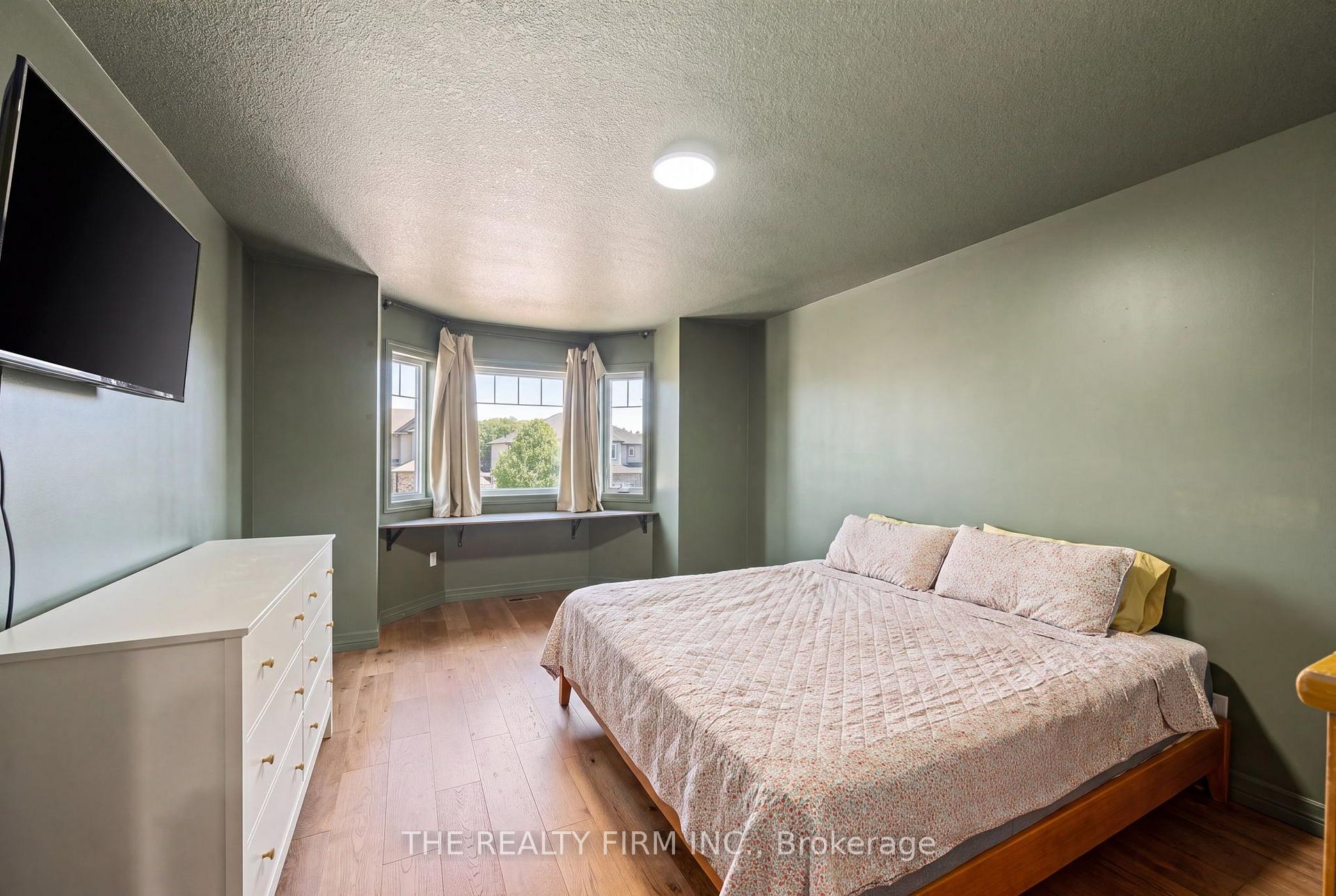Photo 16 of 27 Leesboro Trail, Thames Centre, Thorndale — HOMEH