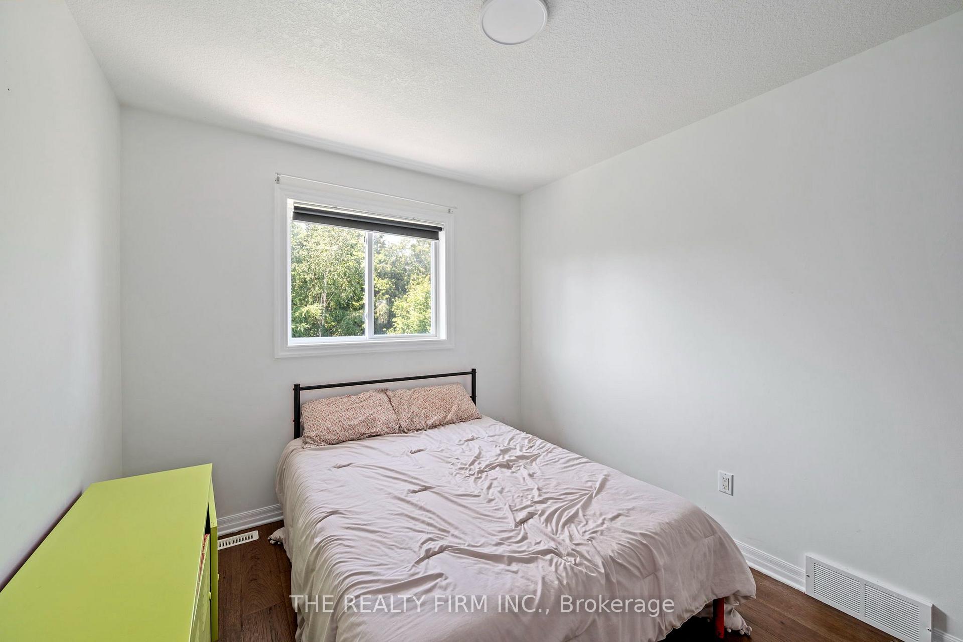 Photo 19 of 27 Leesboro Trail, Thames Centre, Thorndale — HOMEH