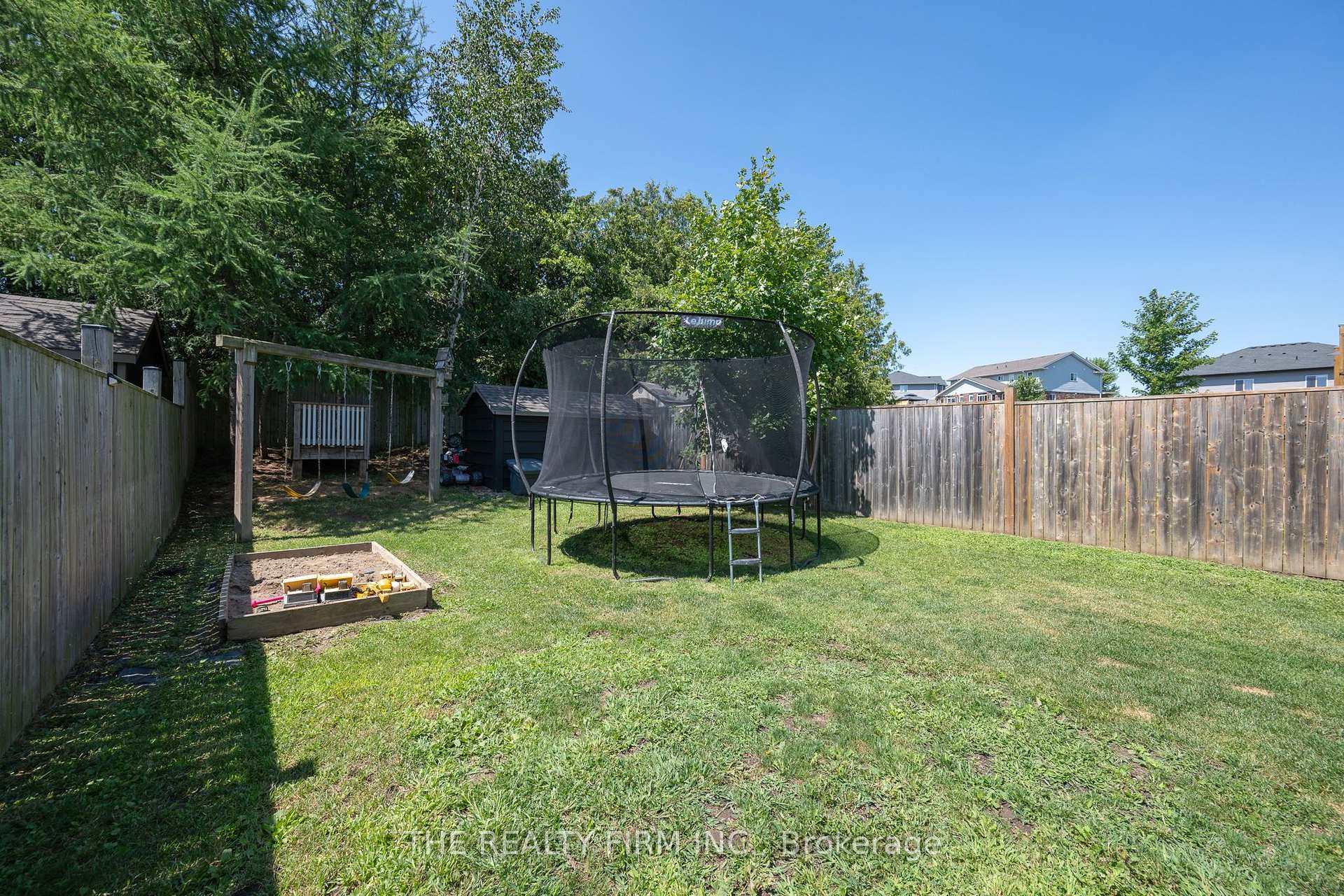 Photo 28 of 27 Leesboro Trail, Thames Centre, Thorndale — HOMEH