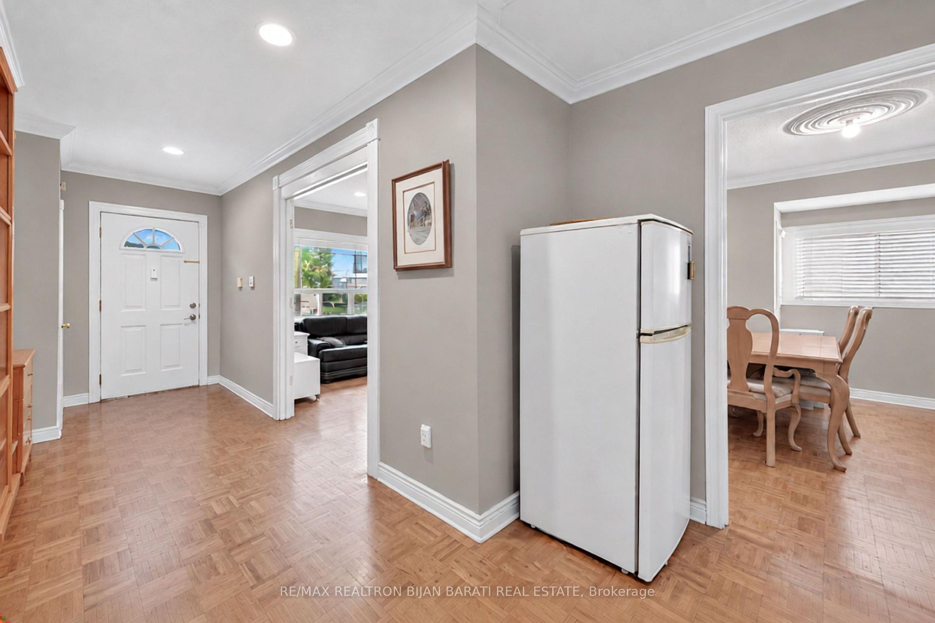 Photo 6 of 67 Princess Avenue, North York, Willowdale East — HOMEH