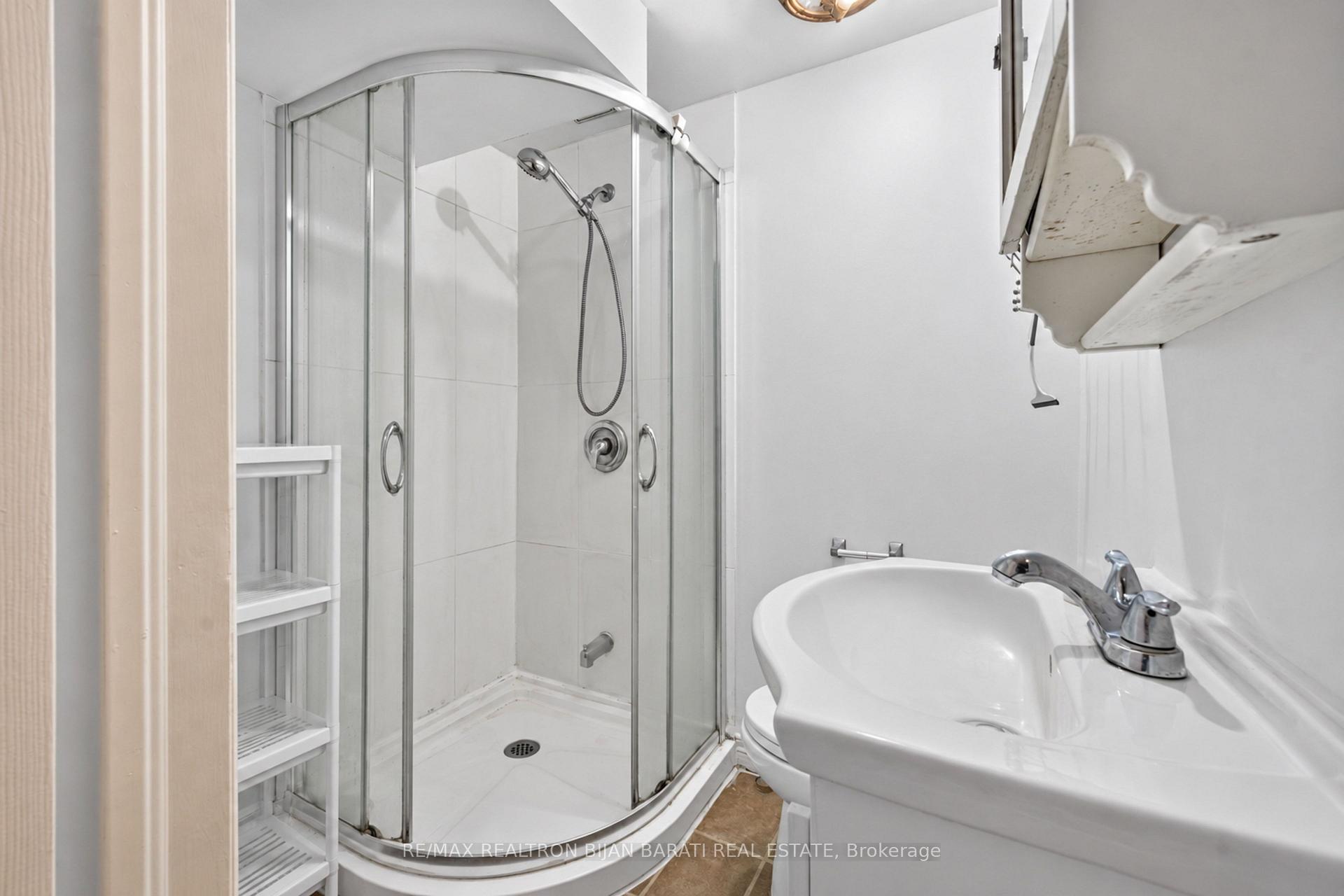 Photo 27 of 67 Princess Avenue, North York, Willowdale East — HOMEH