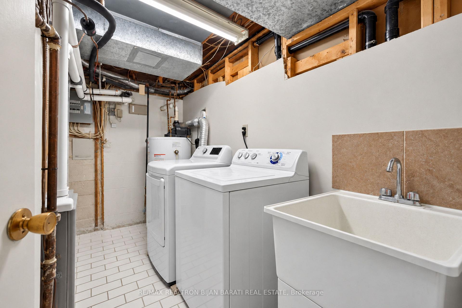 Photo 31 of 67 Princess Avenue, North York, Willowdale East — HOMEH